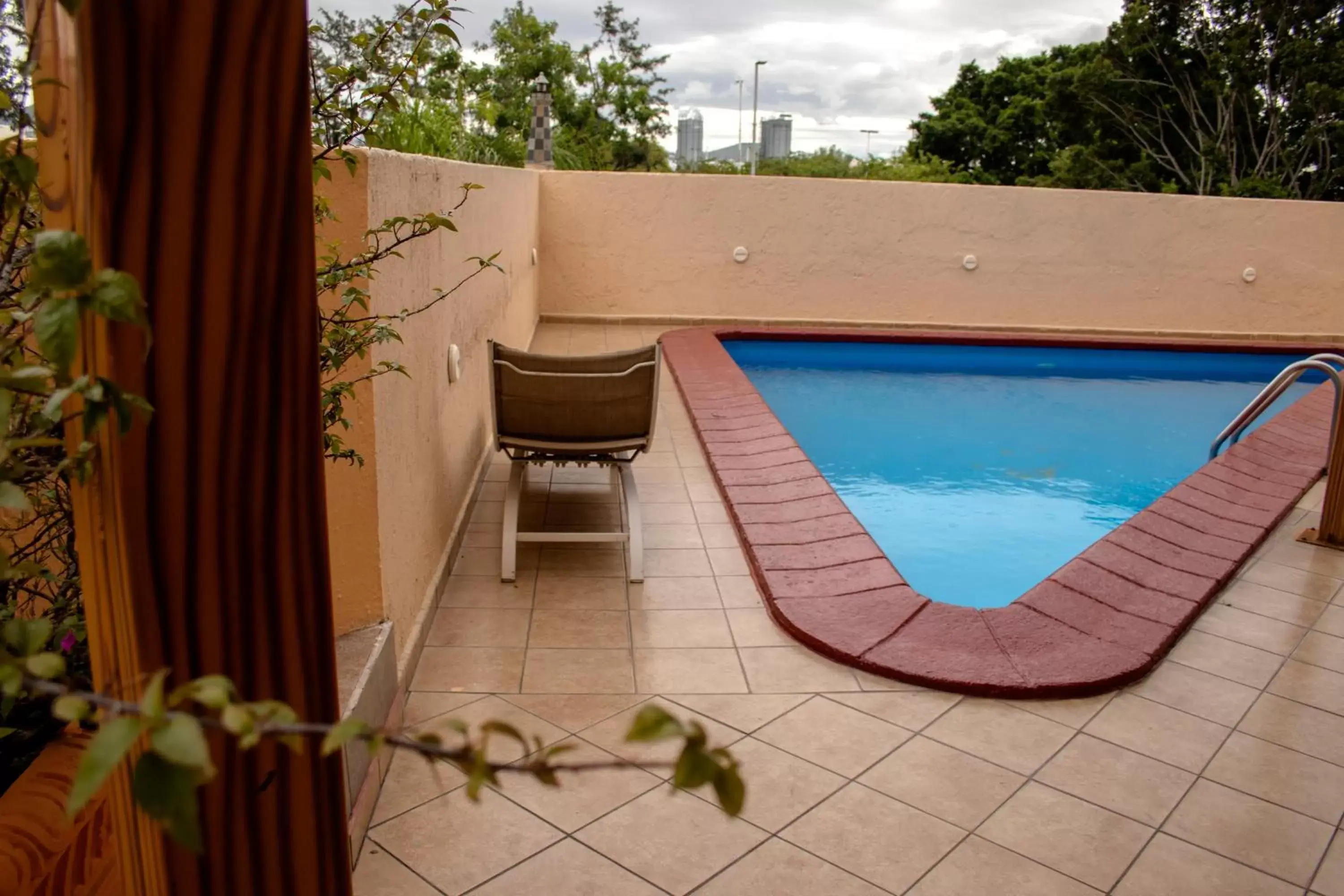 Swimming Pool in Hotel Santa Irene Guadalajara