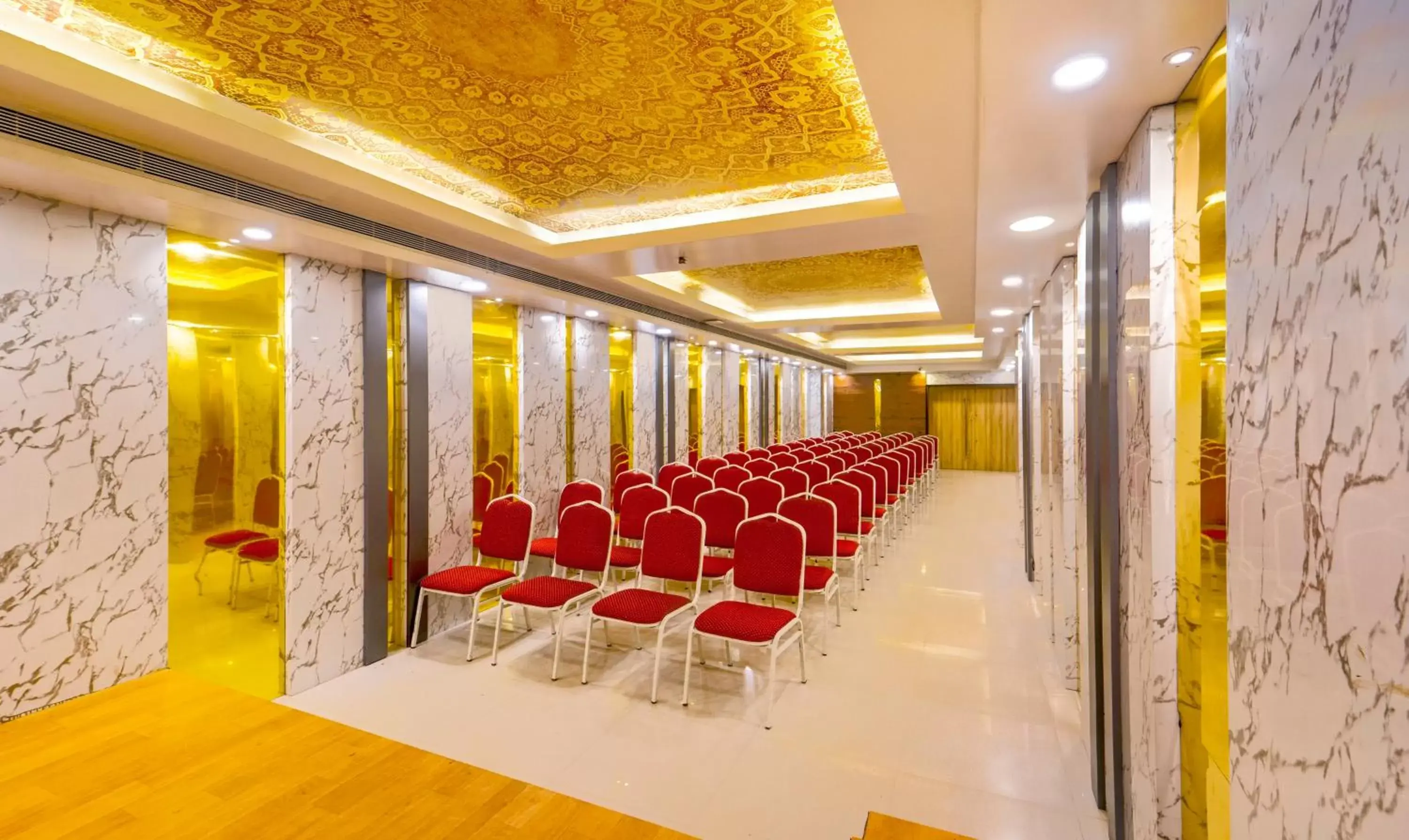 Banquet/Function facilities in FabHotel Golden Swan Chennai Airport Free Pickup & Drop