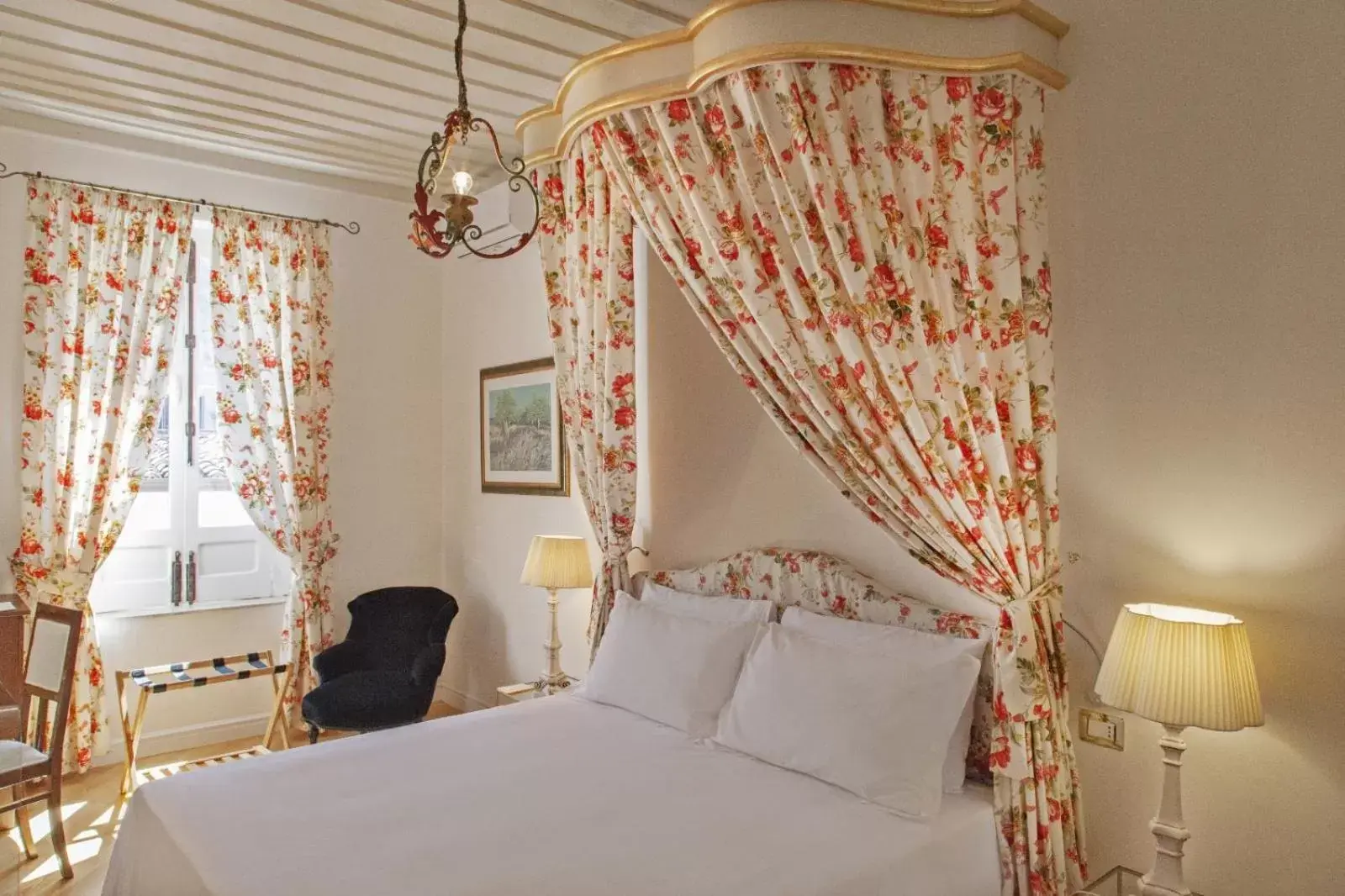Bed in Palazzo Cherubini - Wellness e Spa