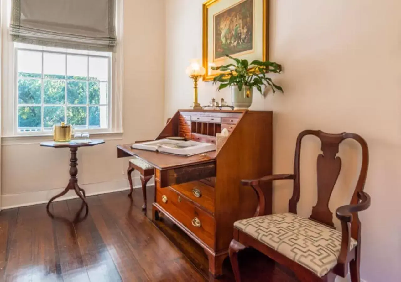 Seating Area in Linden - A Historic Bed and Breakfast