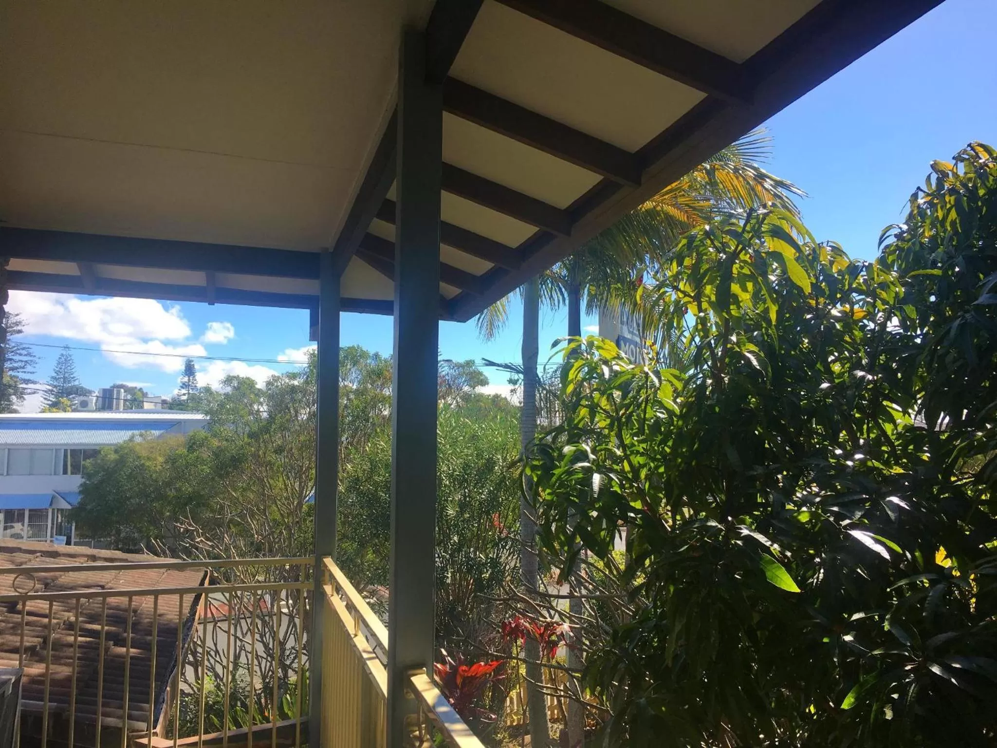 Area and facilities in Excelsior Motor Inn