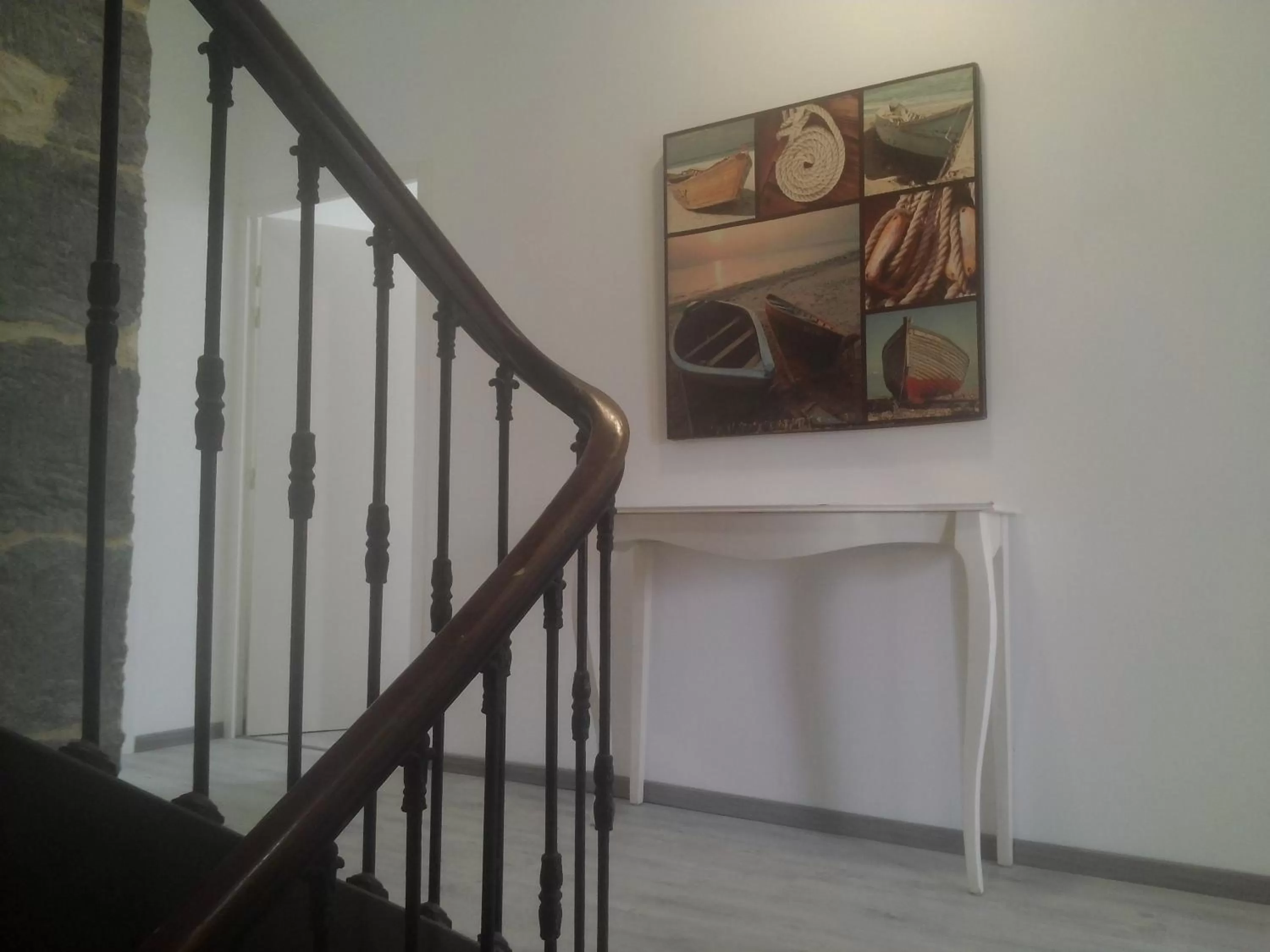 Decorative detail in Hotel-Restaurant Du Port