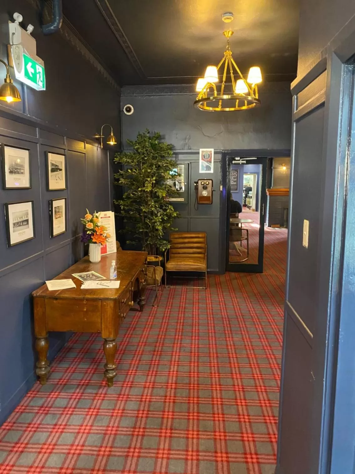 Lobby/Reception in Royal Hotel Oberon