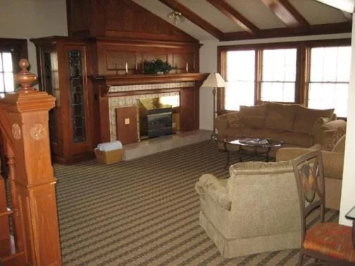 Deluxe Two-Bedroom Apartment (8 Adults) in Sunburst Condominiums