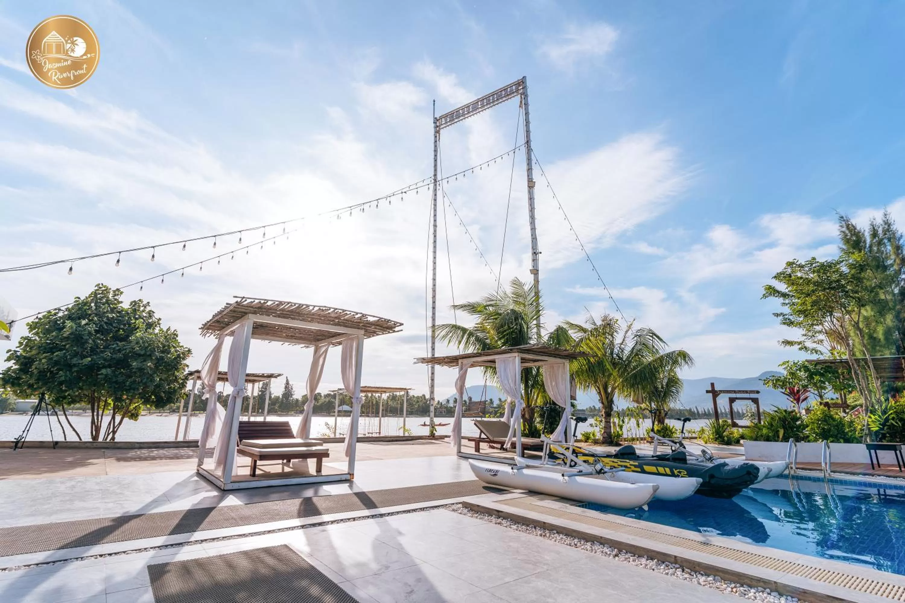 Property building, Swimming Pool in Jasmine River Front