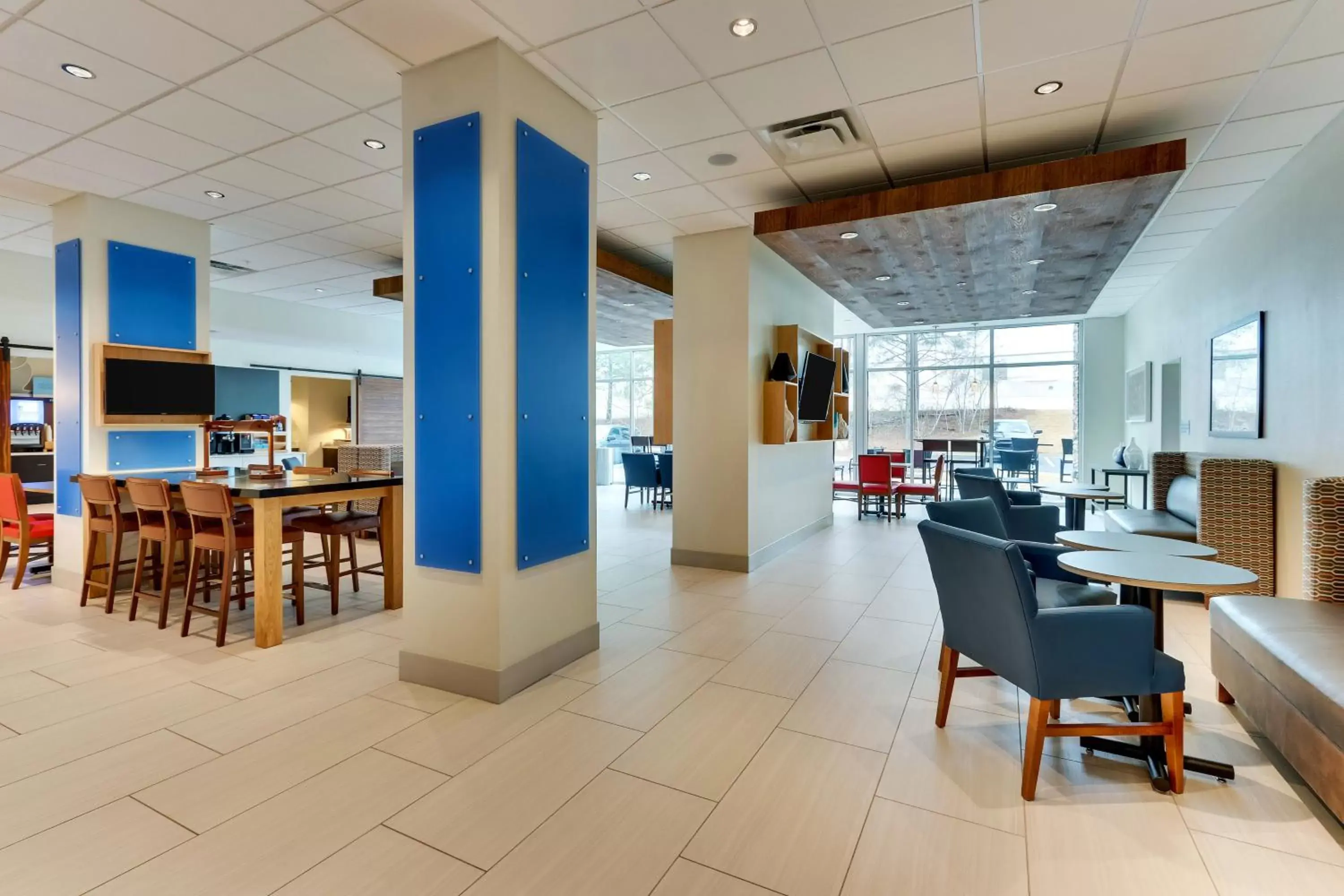 Breakfast, Restaurant/Places to Eat in Holiday Inn Express & Suites - Dawsonville, an IHG Hotel