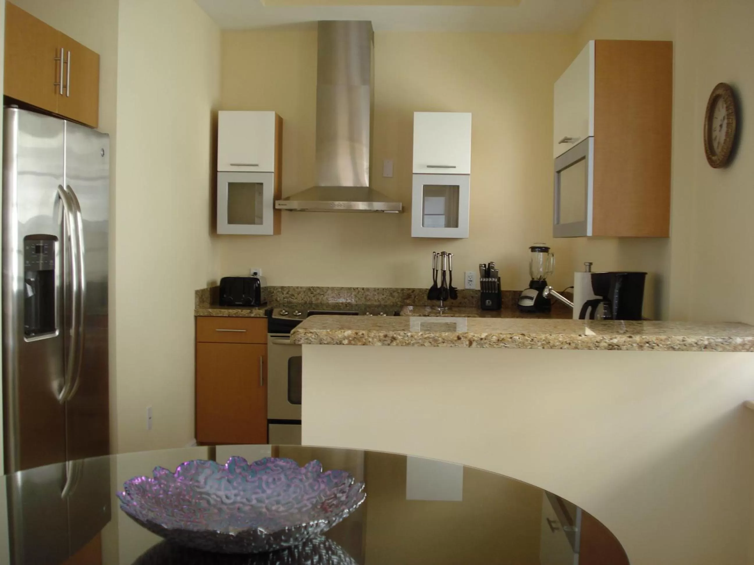 Kitchen or kitchenette, Kitchen/Kitchenette in Westover Arms Hotel