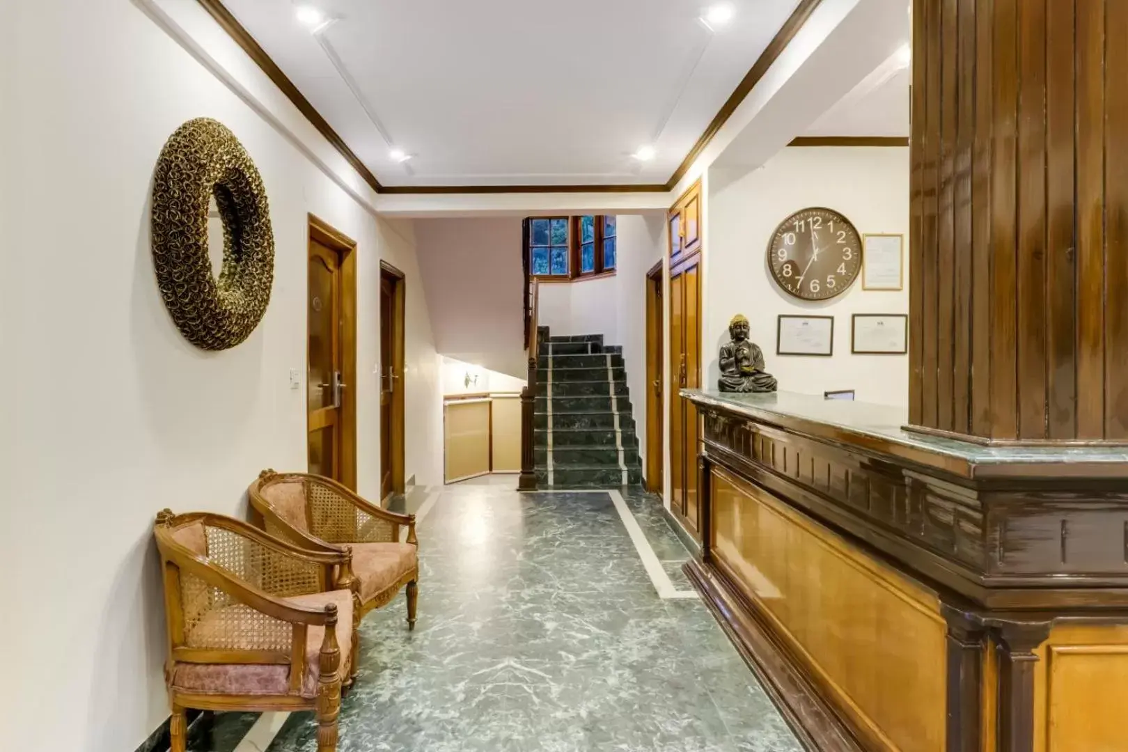 Lobby or reception in Summit Le Royale Hotel, Shimla Lobby or reception in Summit Le Royale Hotel, Shimla