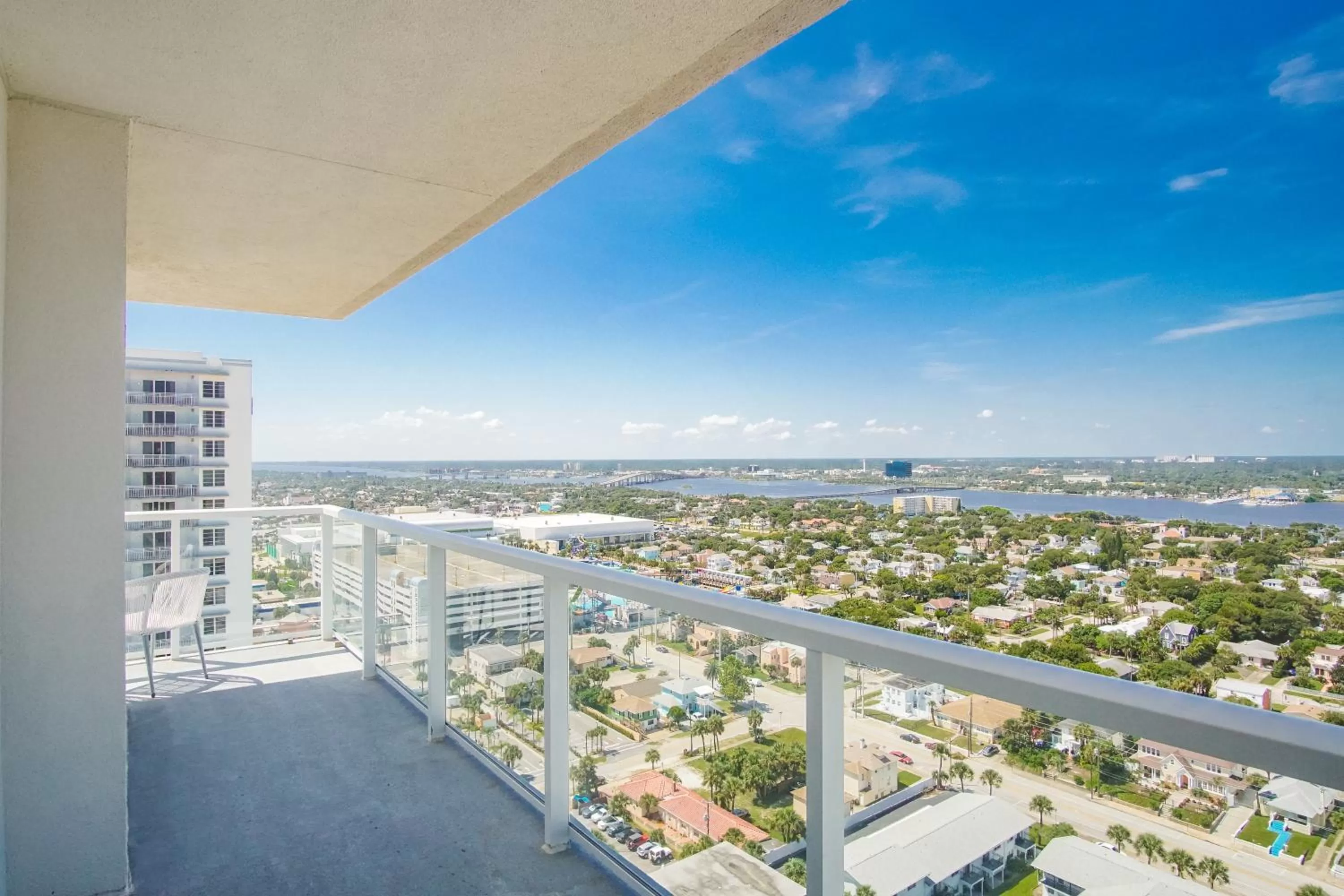 Natural landscape in Daytona Grande Oceanfront Resort
