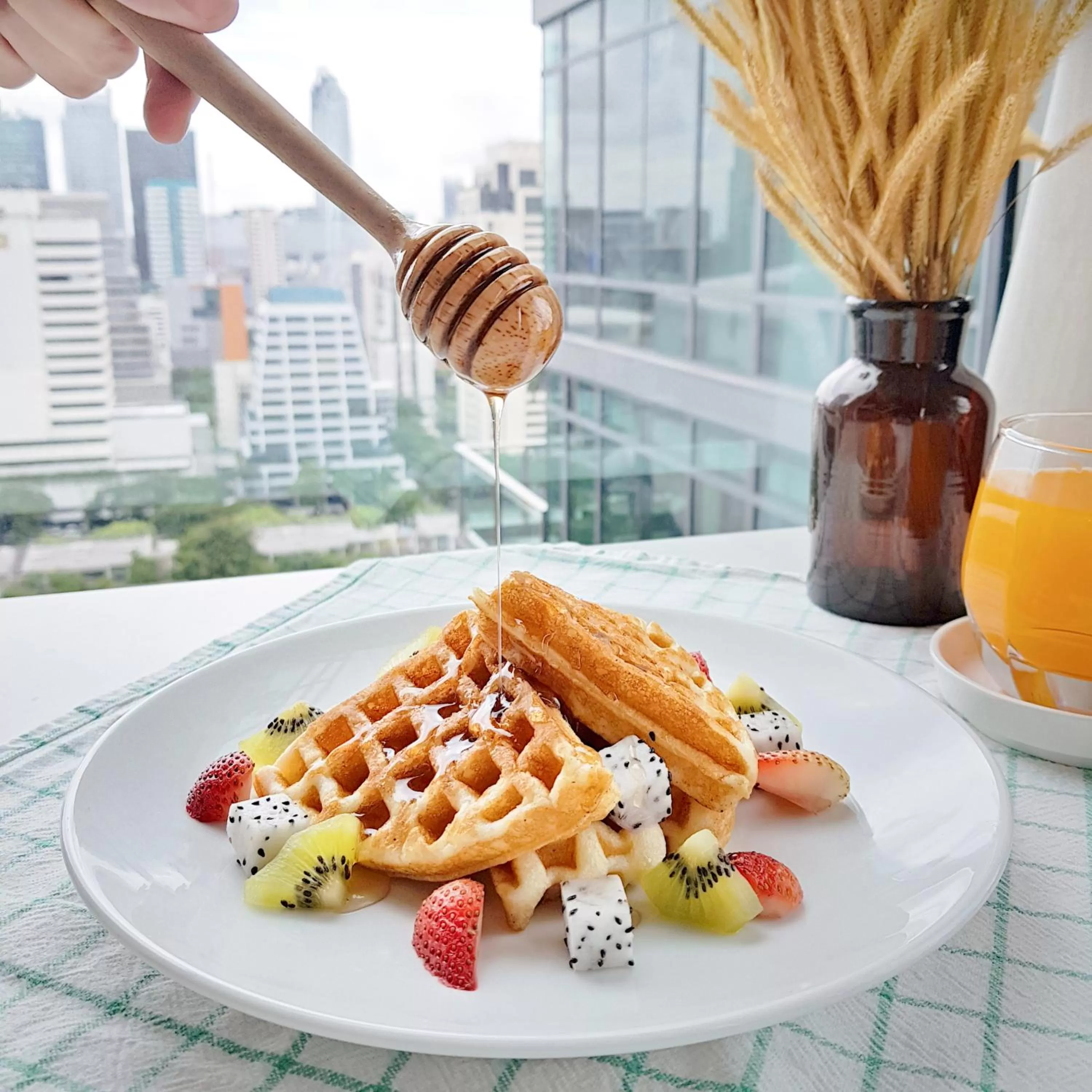 Food and drinks in Sivatel Bangkok Hotel