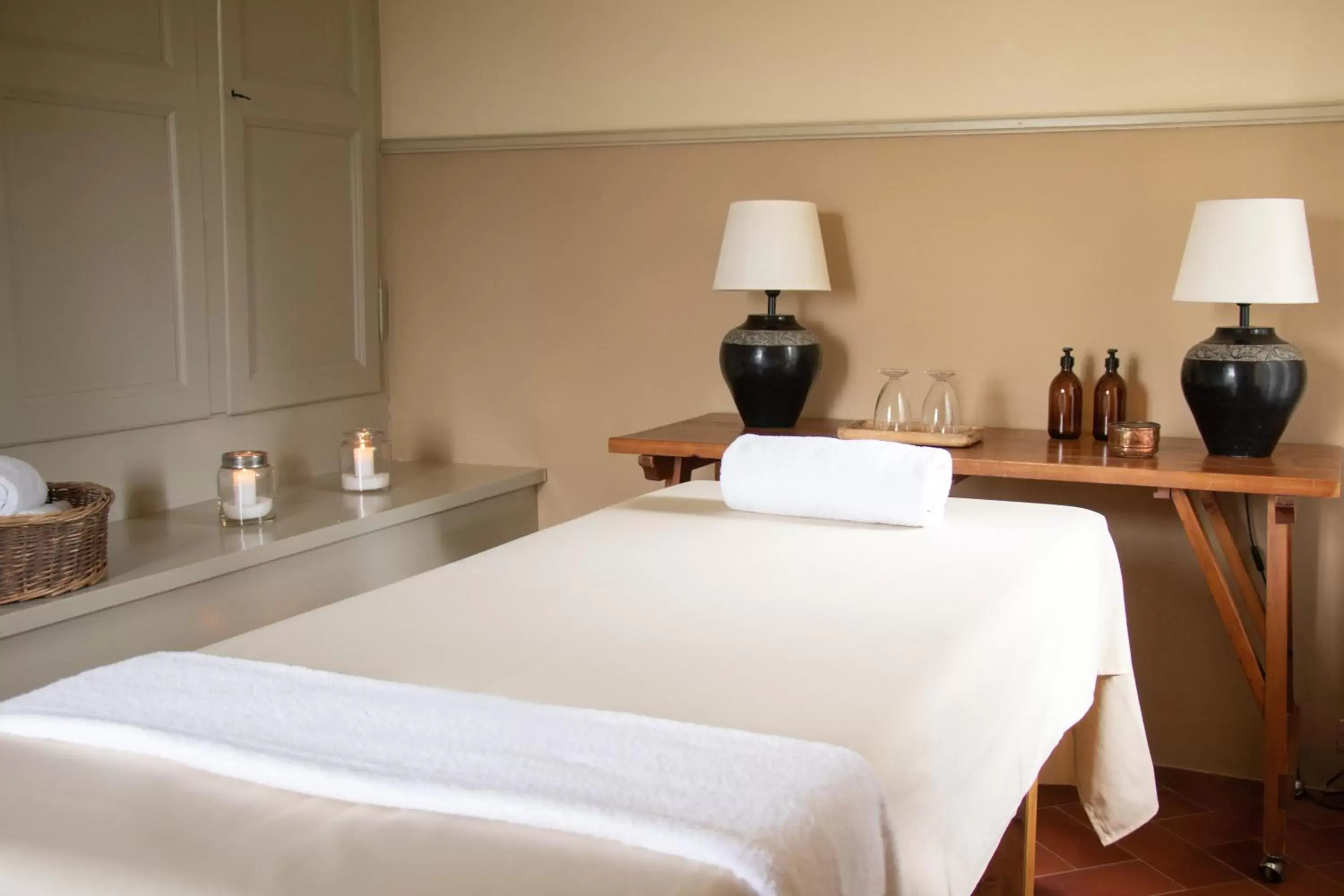 Massage, Bed in Hotel Certosa Di Maggiano