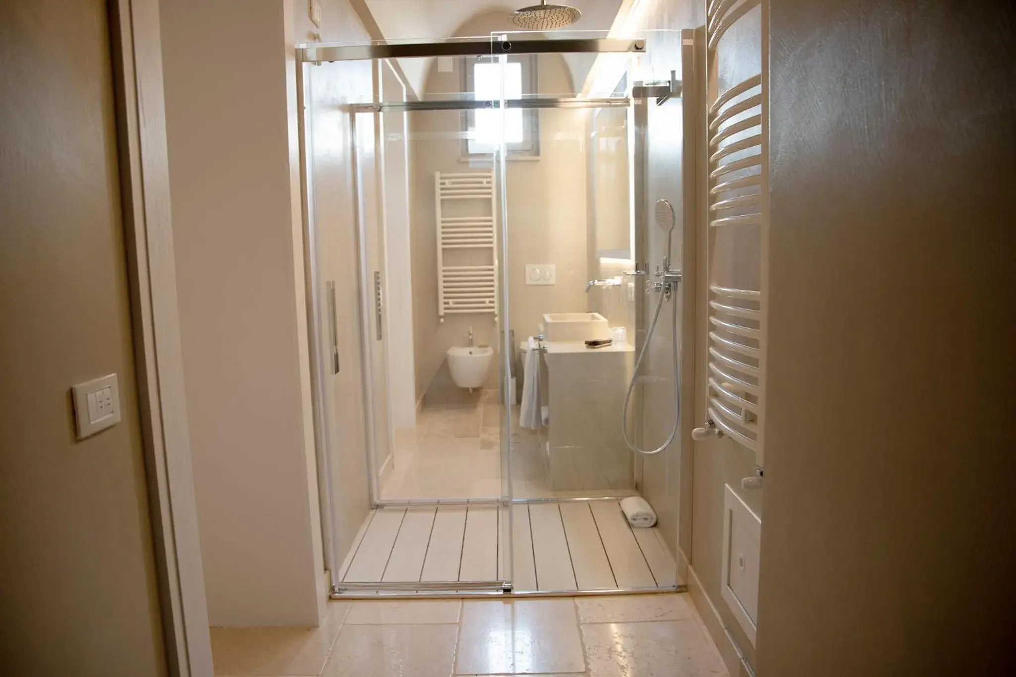 Shower, Bathroom in MONUN Hotel&Spa