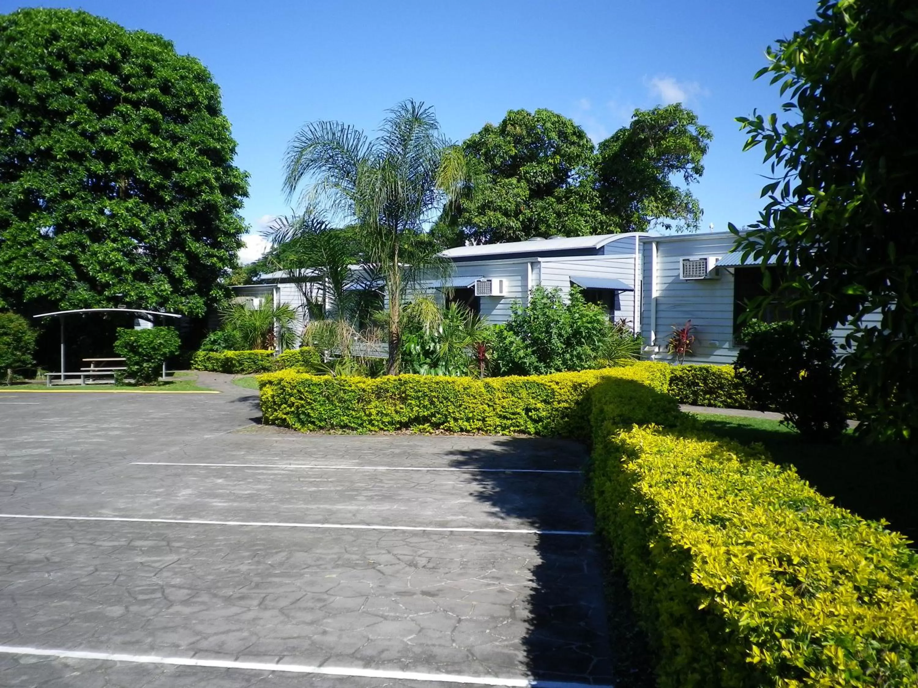 Facade/entrance in Tin Can Bay's Sleepy Lagoon Motel