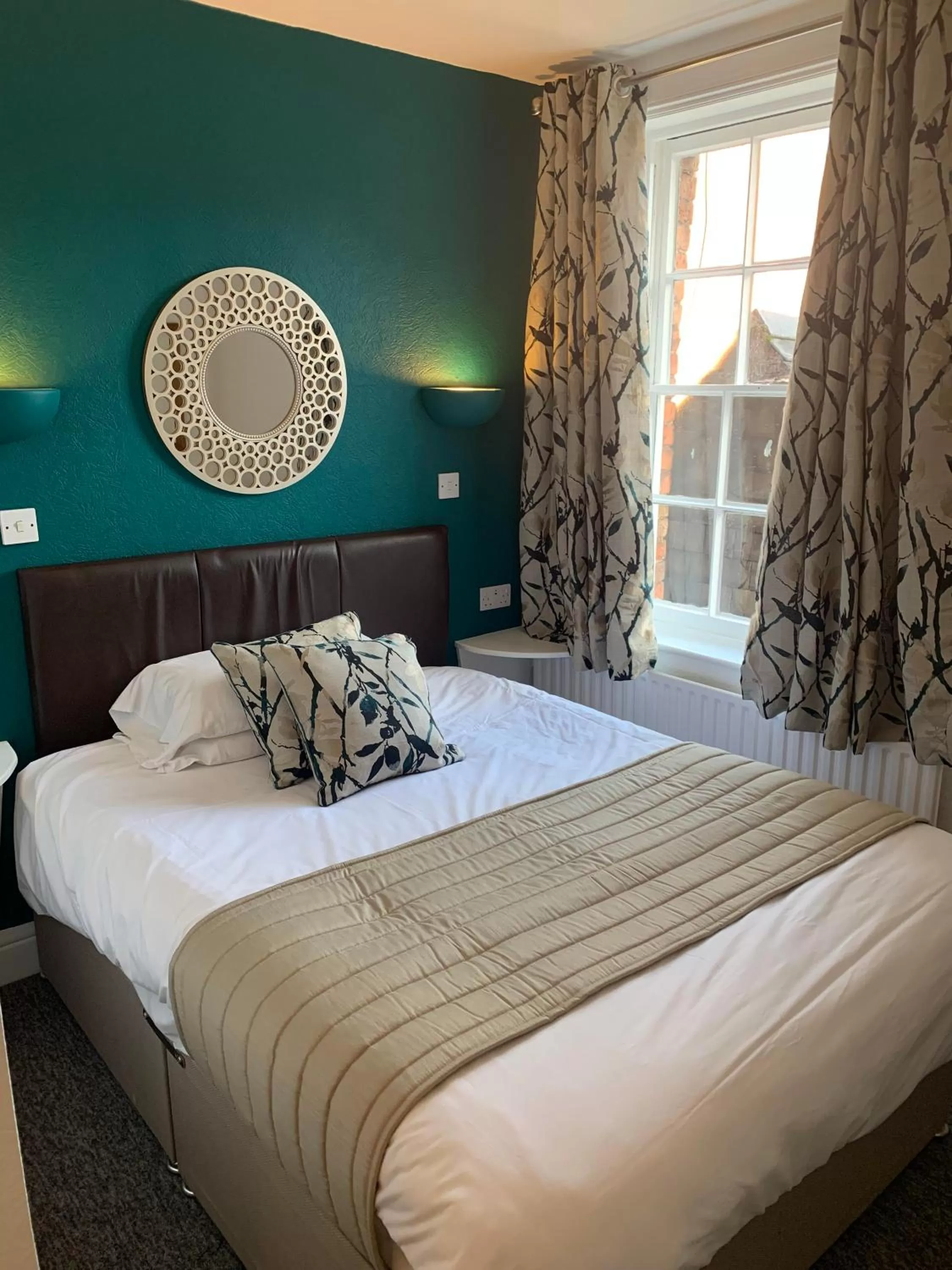 Bed in Abbots Mead Hotel