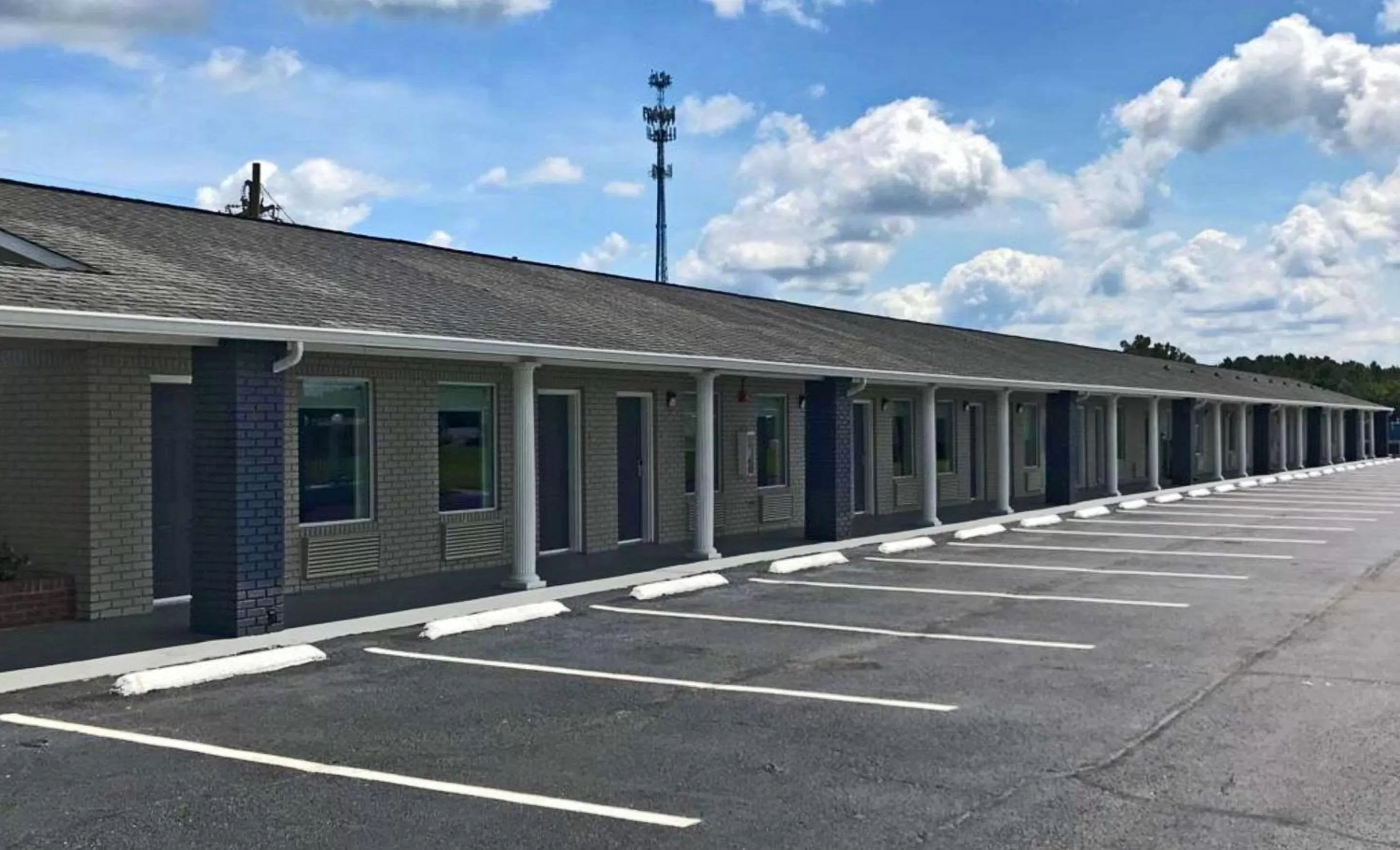 Rodeway Inn Calhoun South