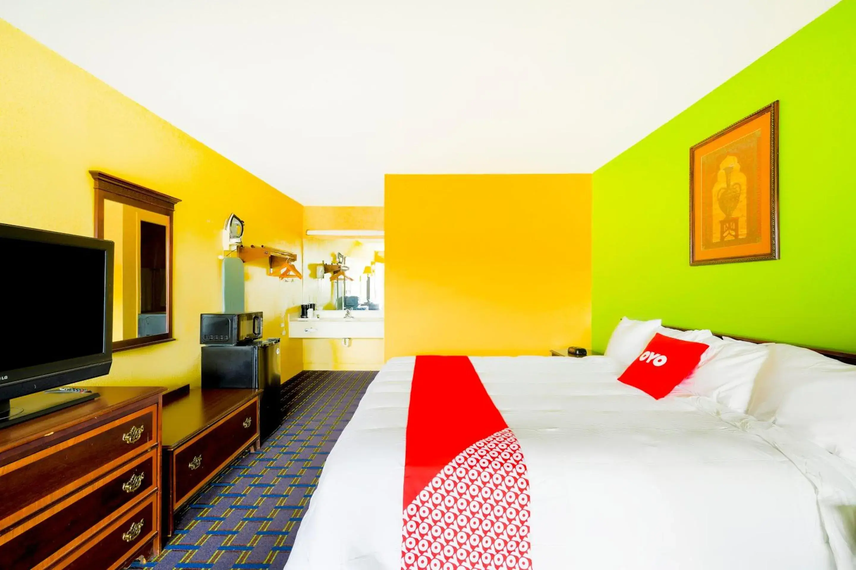 Bedroom in OYO Hotel Williamston