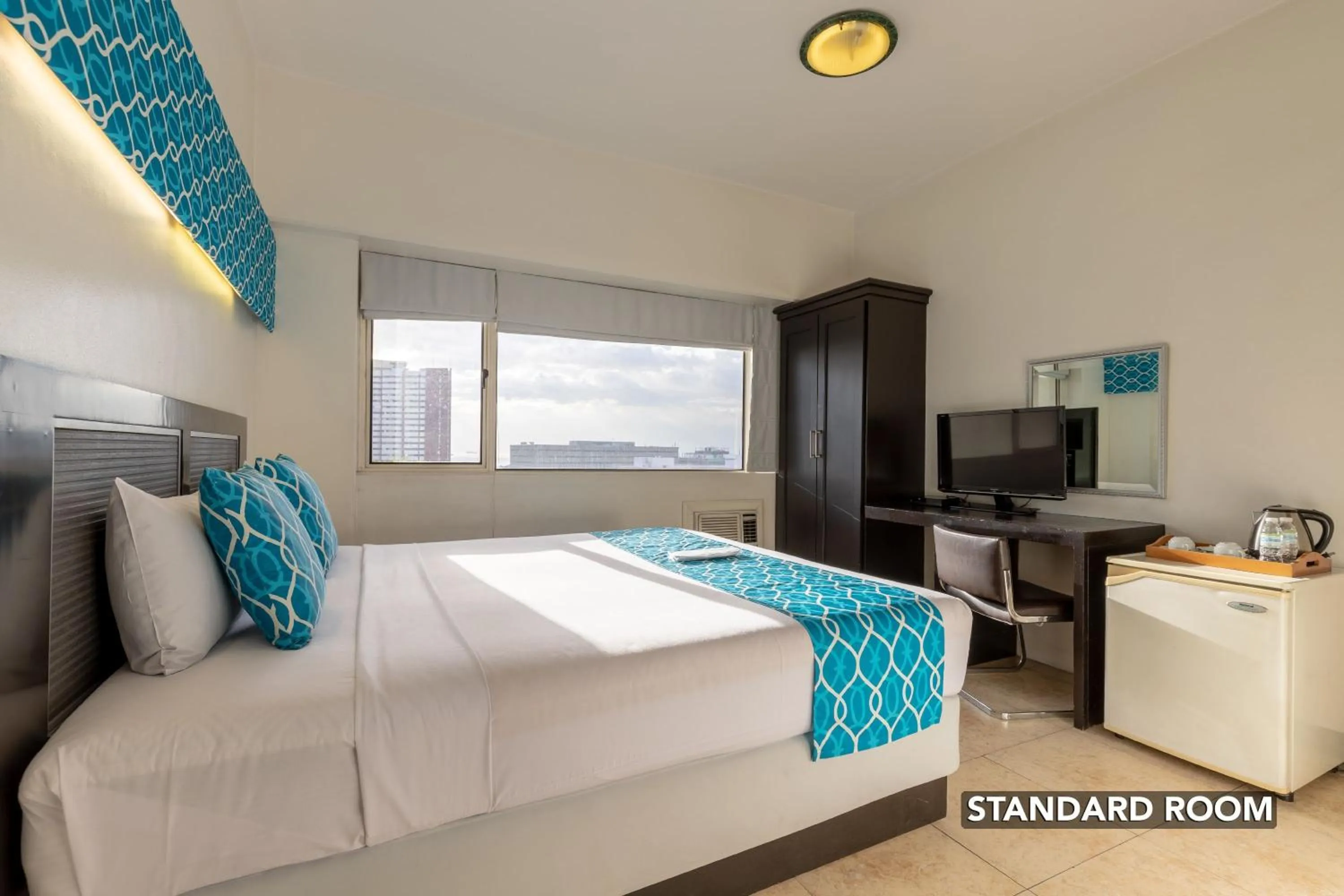 Bedroom, Bed in Orchid Garden Suites