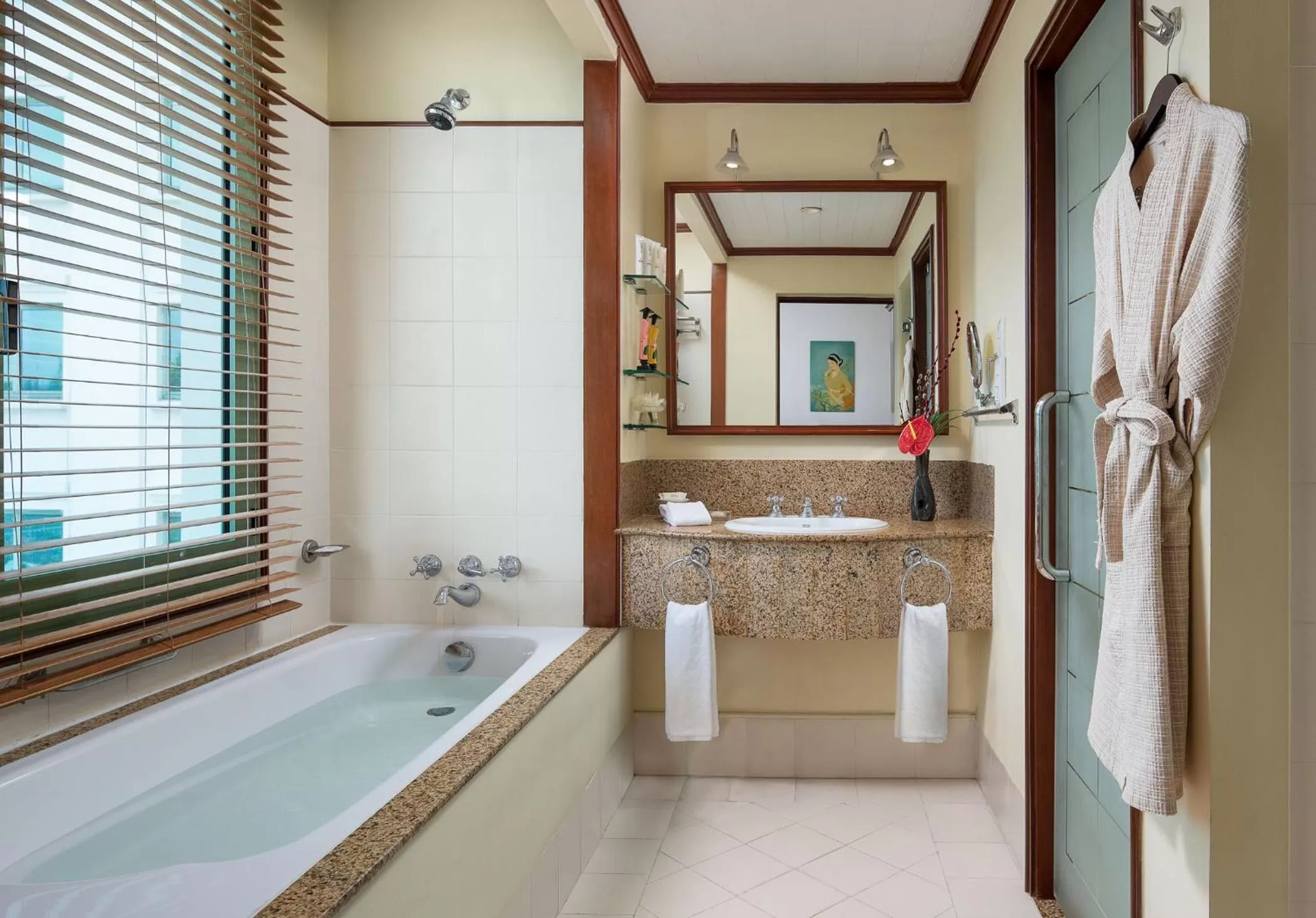 Bath in Hai Phong Harbour View Hotel