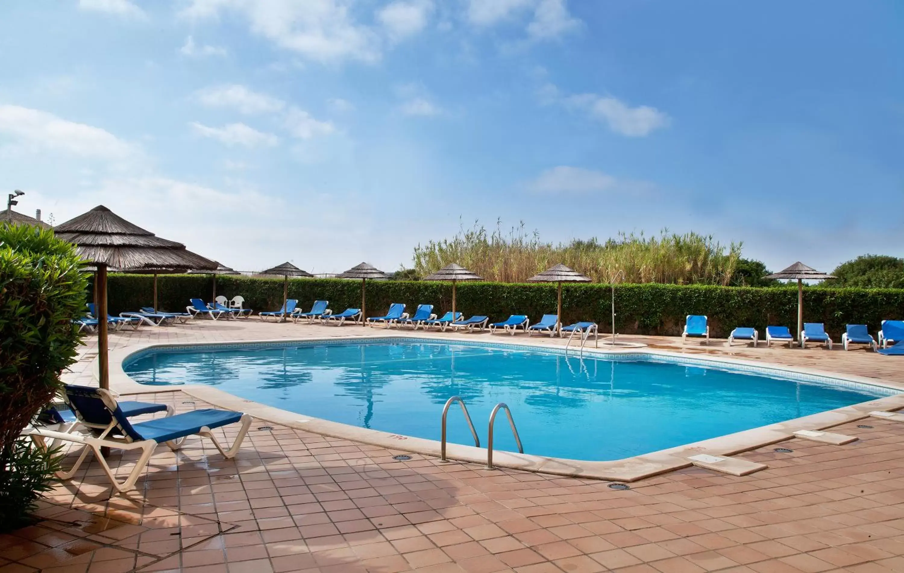 Swimming Pool in TURIM Presidente Hotel