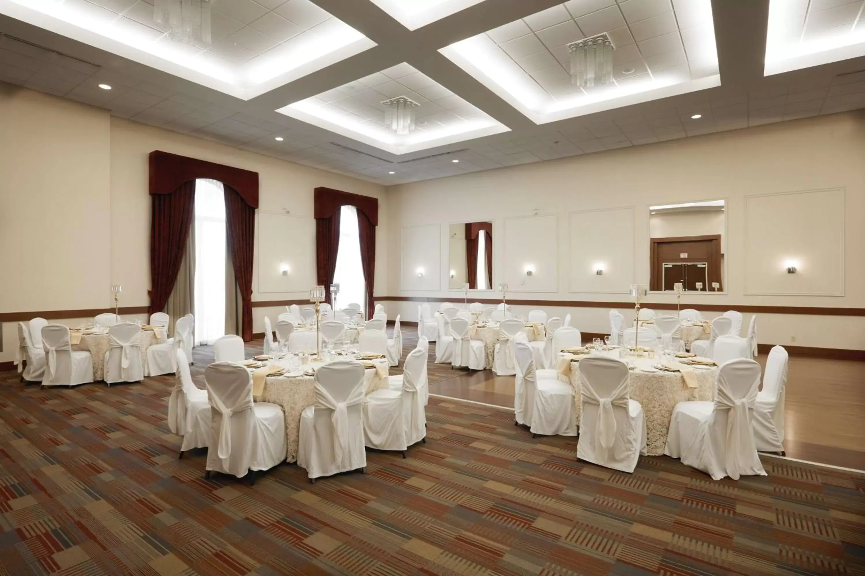 On site, Banquet Facilities in Best Western Plus Orangeville Inn & Suites