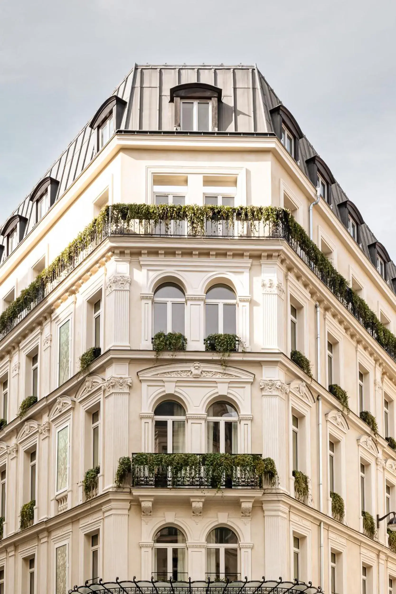 Property Building in Château des Fleurs - Hôtel & Spa - Paris Champs-Elysées
