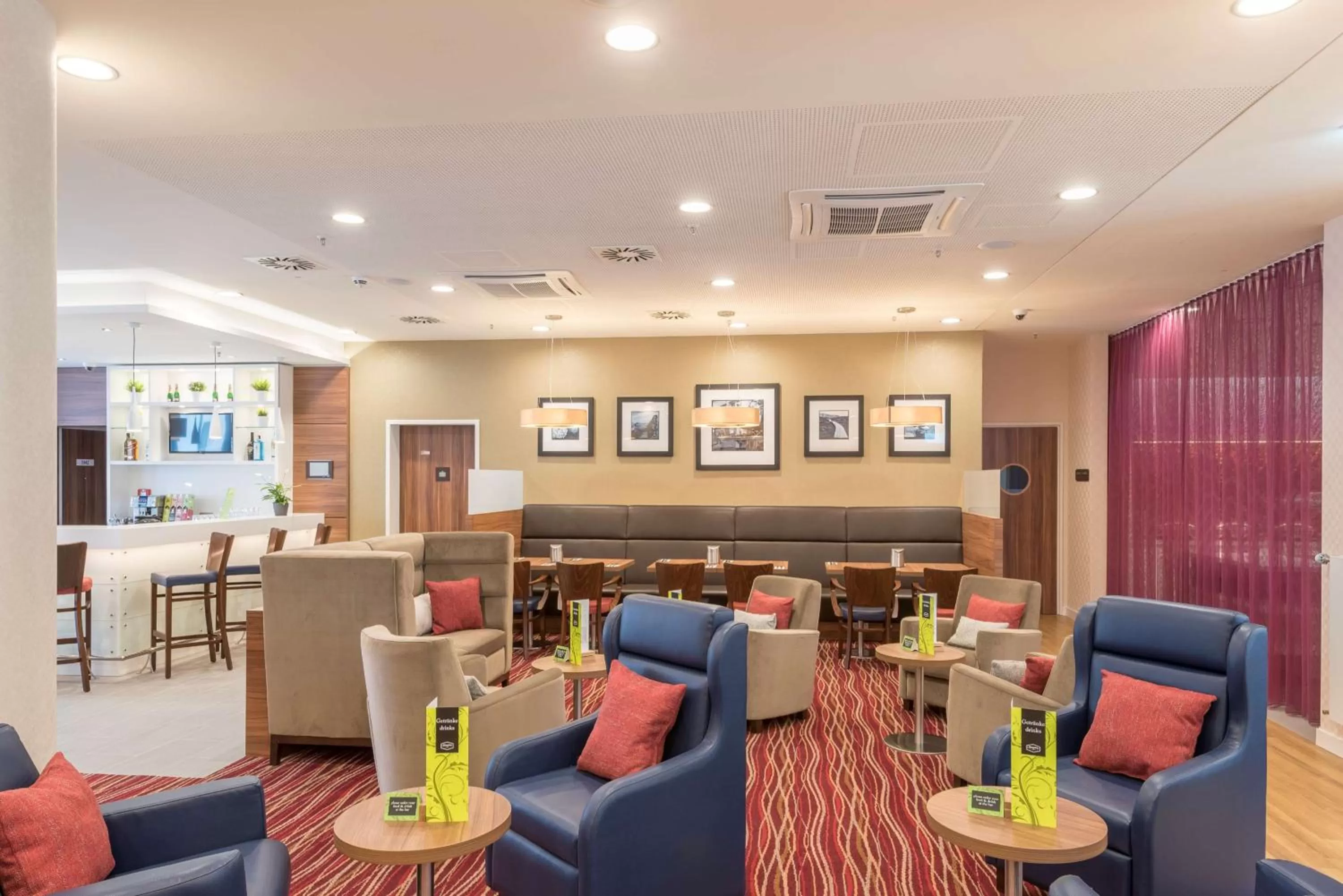 Restaurant/places to eat in Hampton By Hilton Hamburg City Centre