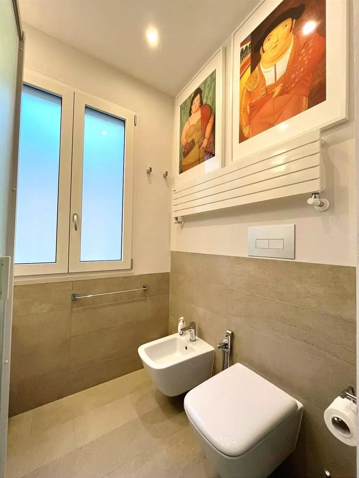 Bathroom in Baccaro's home