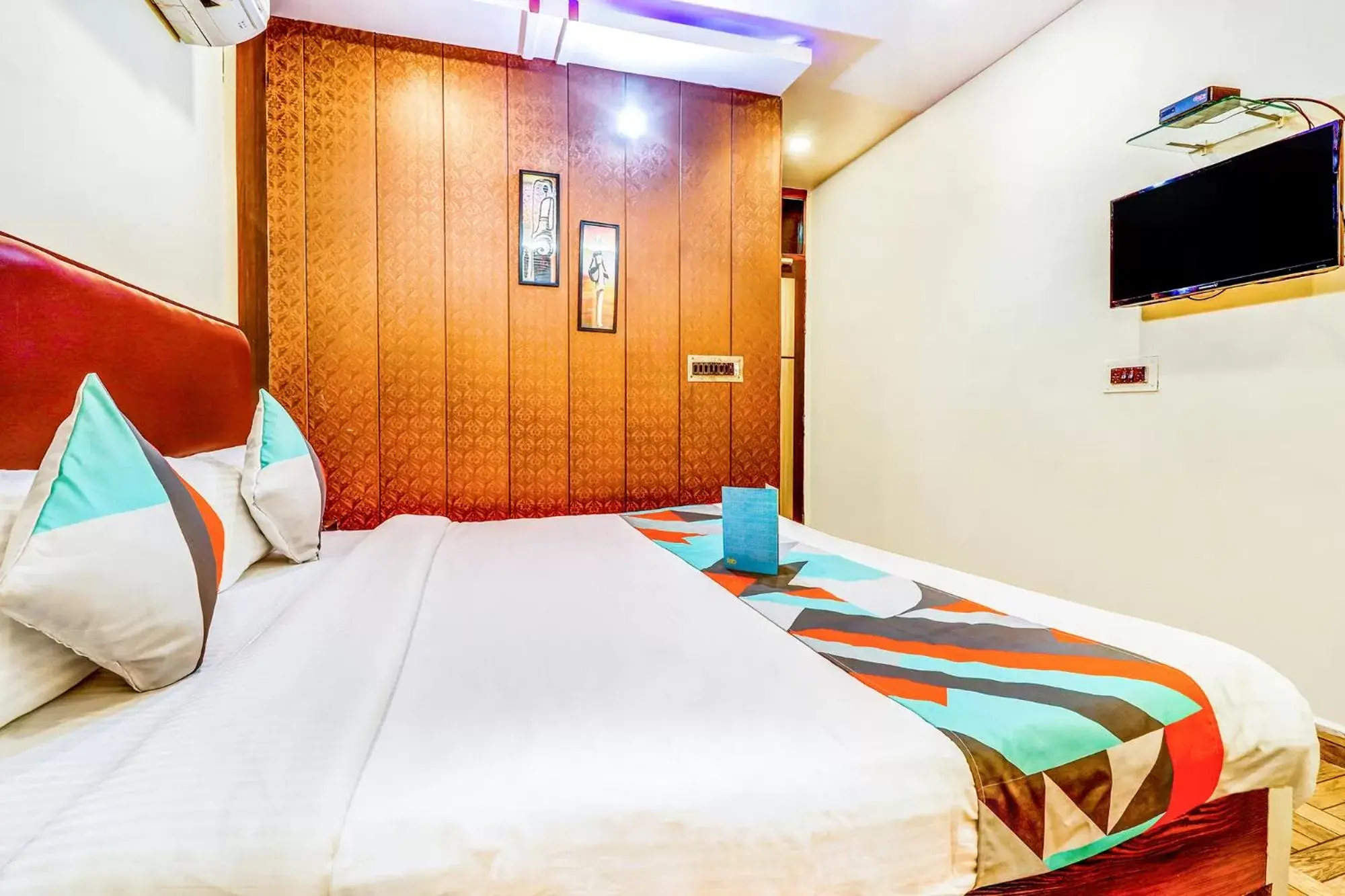Bedroom, Bed in FabHotel Gazal Residency Mahanagar Bedroom, Bed in FabHotel Gazal Residency Mahanagar