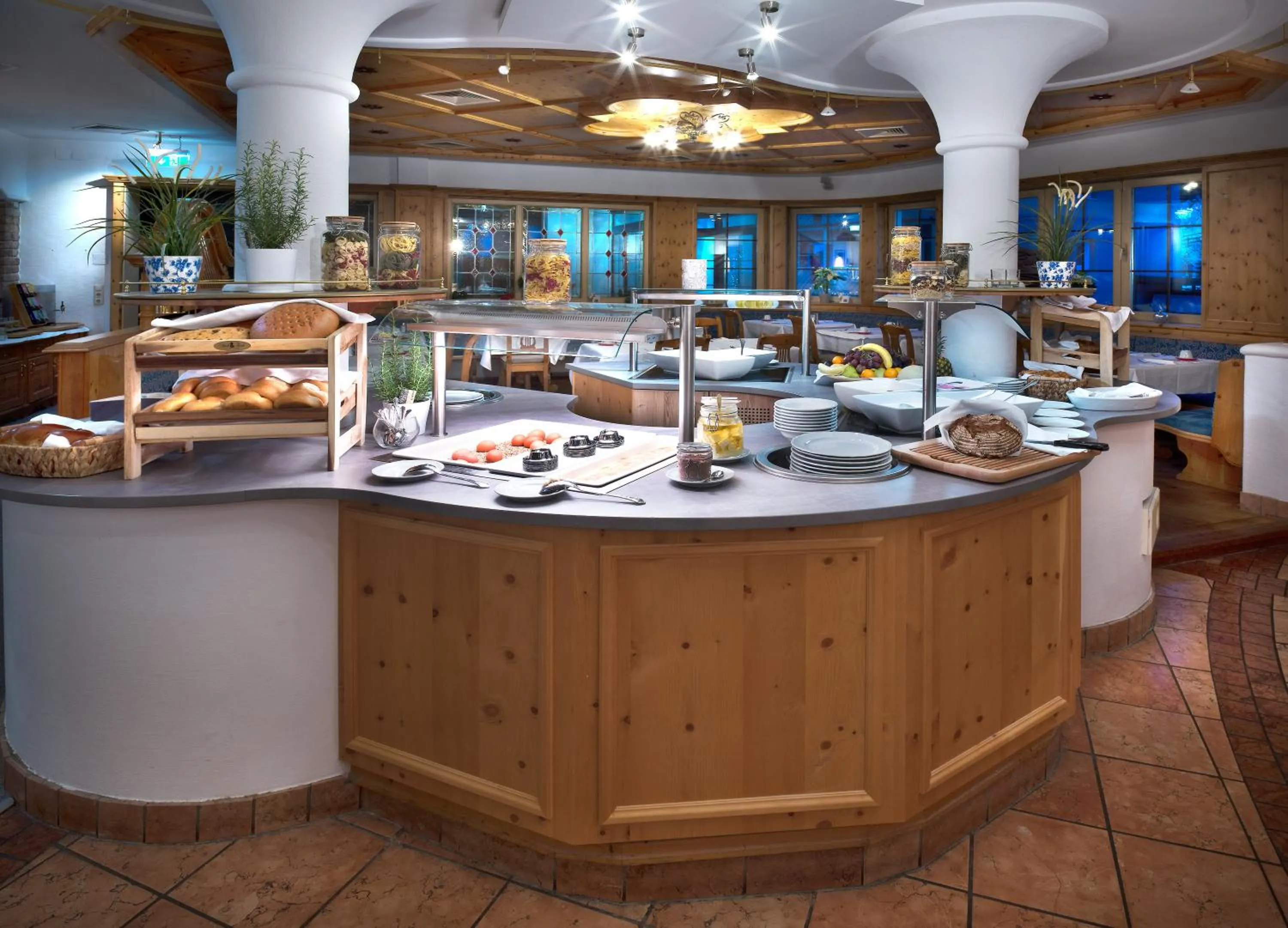 Breakfast in JUFA Alpenhotel Saalbach