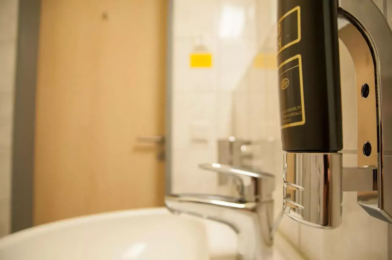 Bathroom in Müritz-Strandhotel