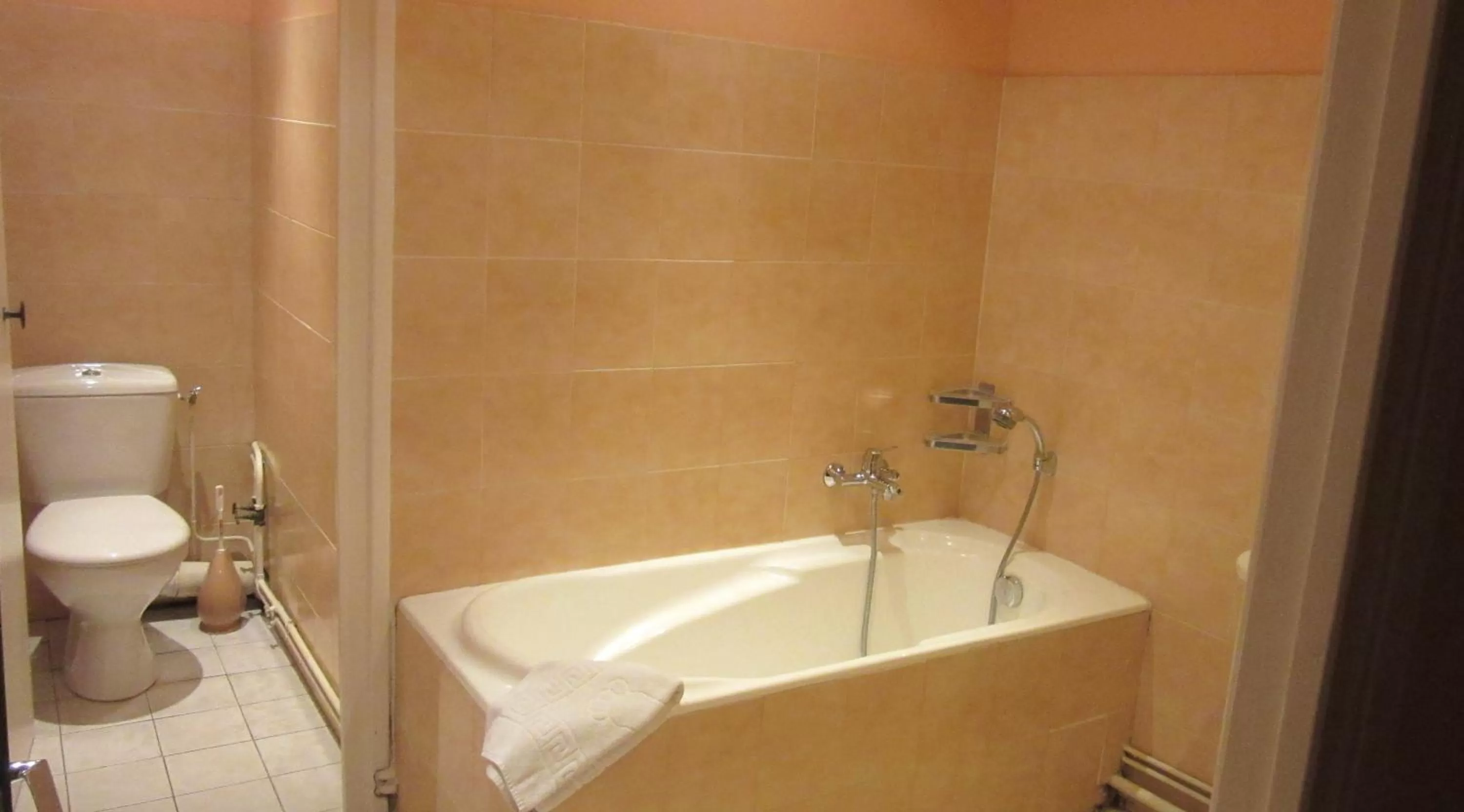 Bathroom in Hôtel Le Sauvage