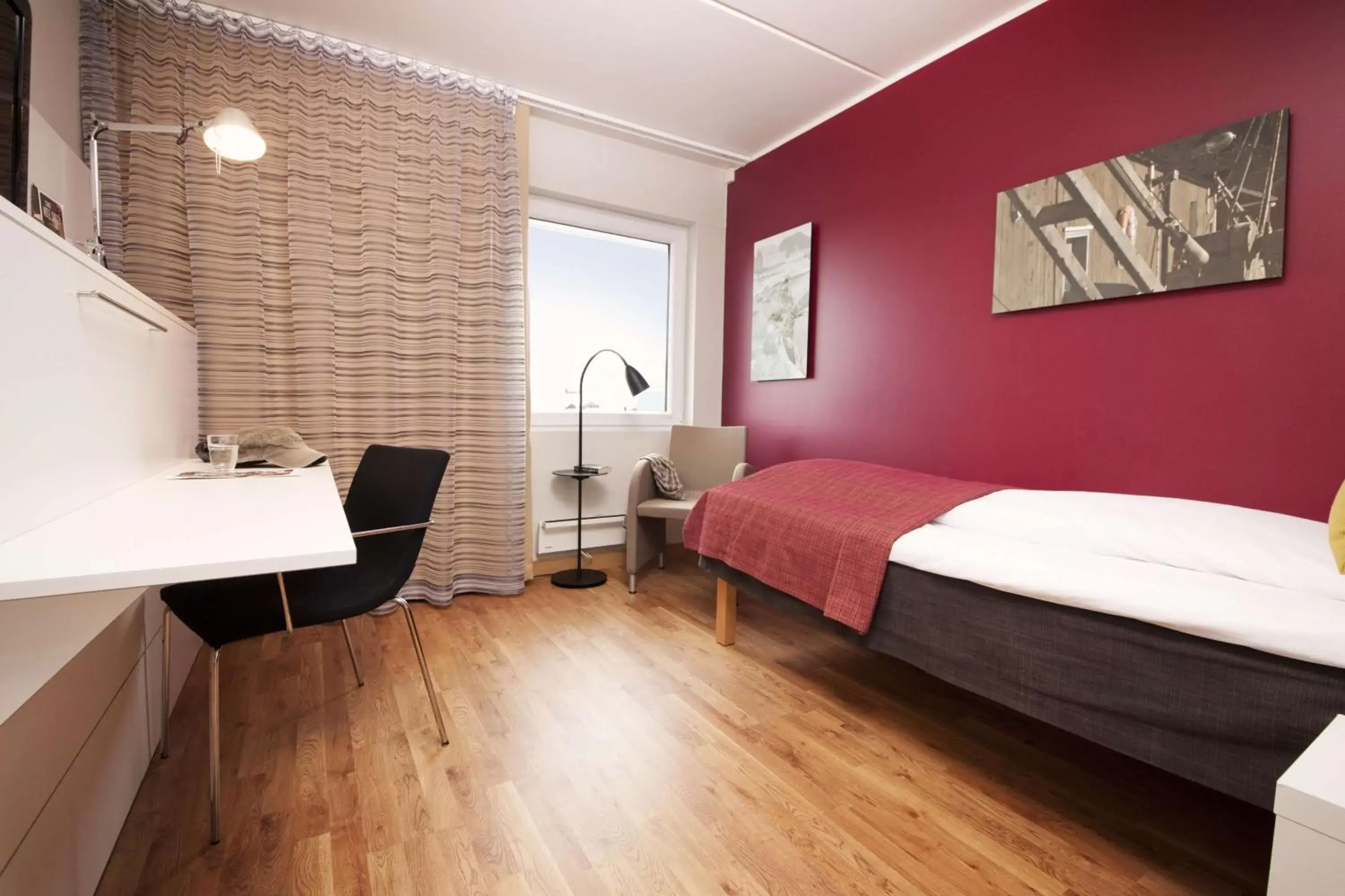 Photo of the whole room, Bed in Scandic Haugesund