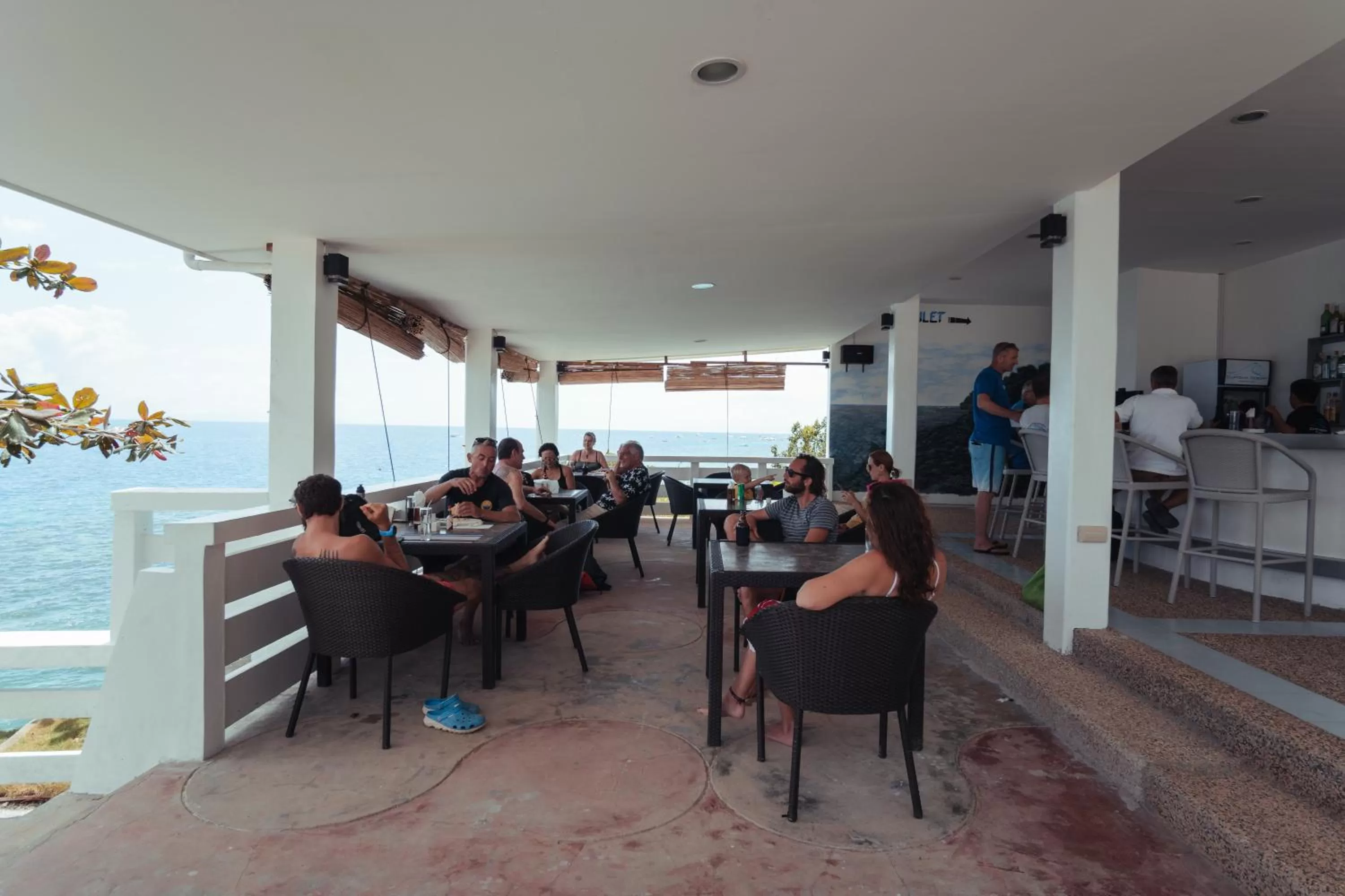 Restaurant/places to eat in Cliffside Resort