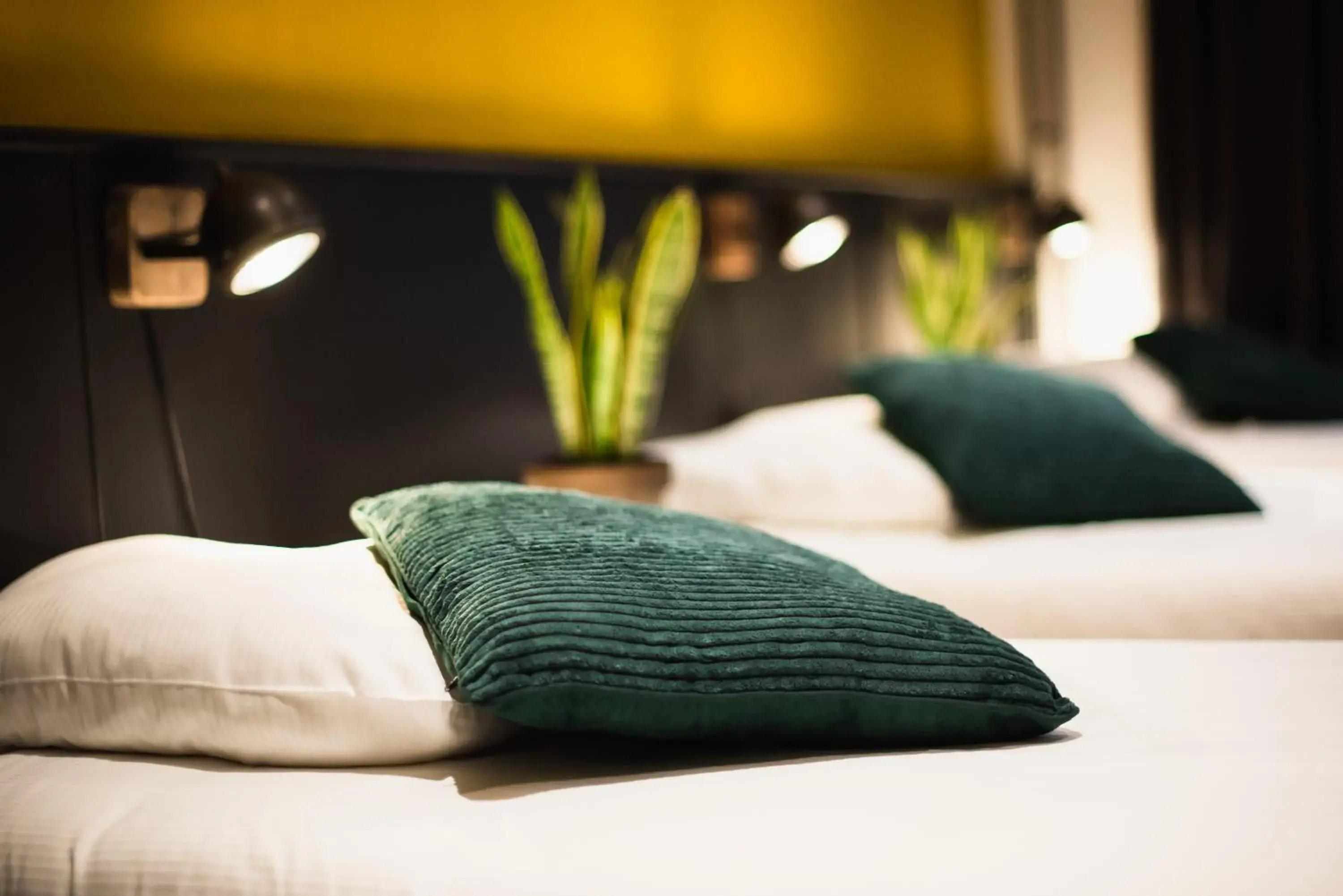 Bed in Hotel La Bohème