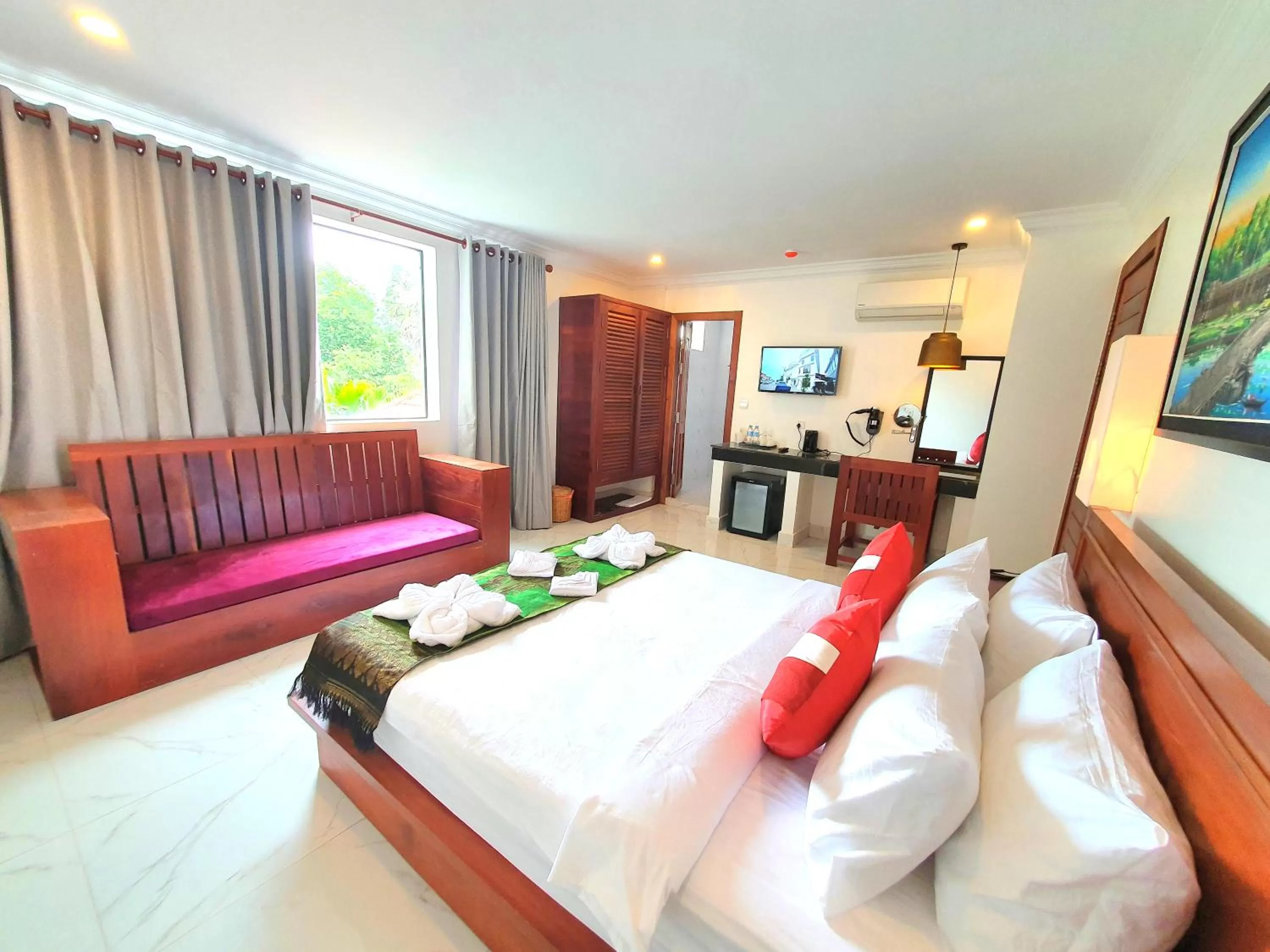 Photo of the whole room in Long Night Siem Reap Hotel