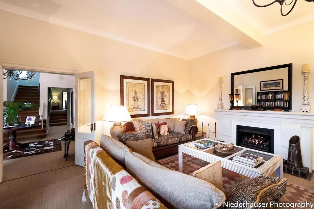 Seating Area in Fernwood Manor Boutique Guest House