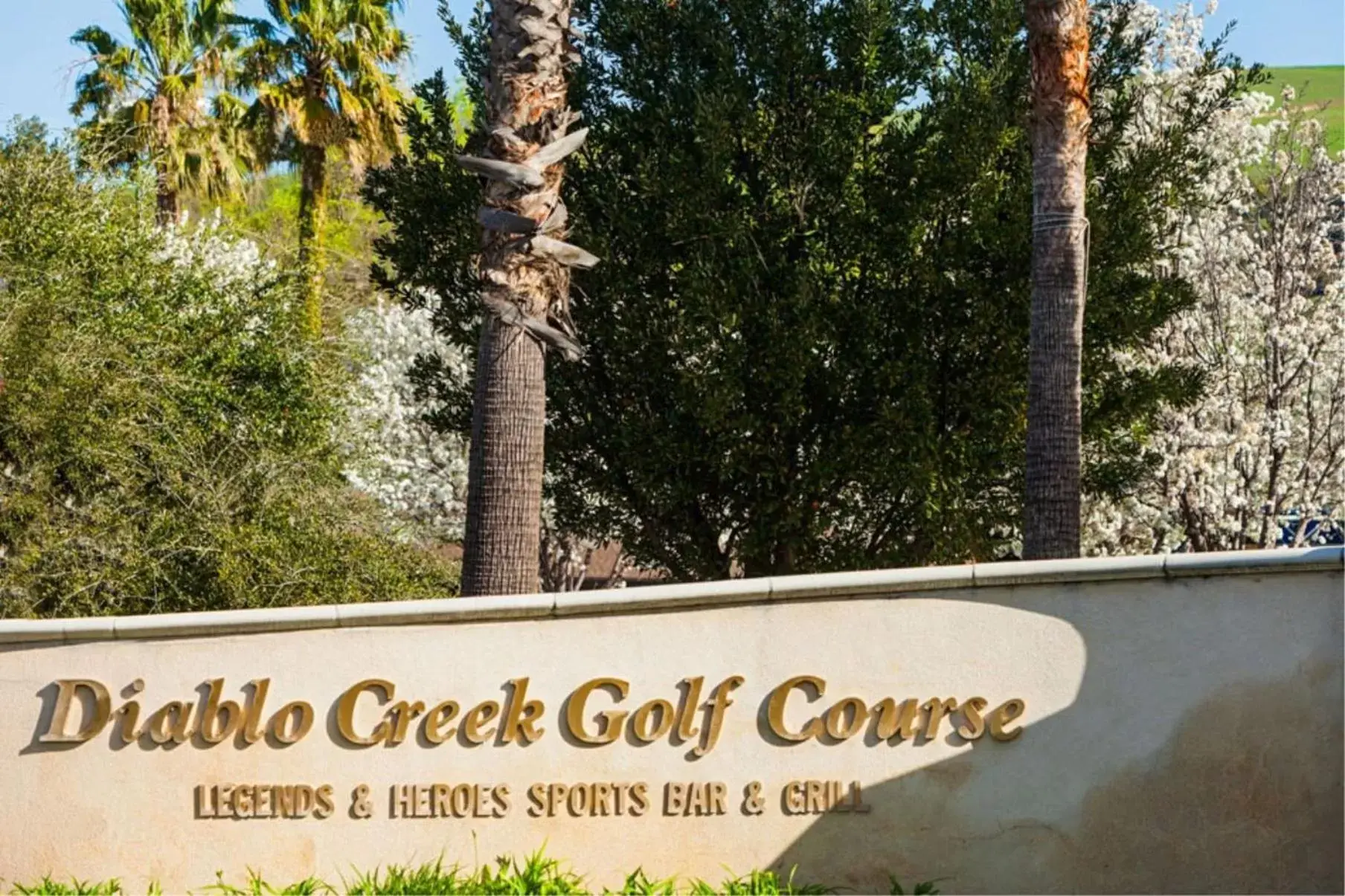 Golfcourse in Concord Plaza Hotel