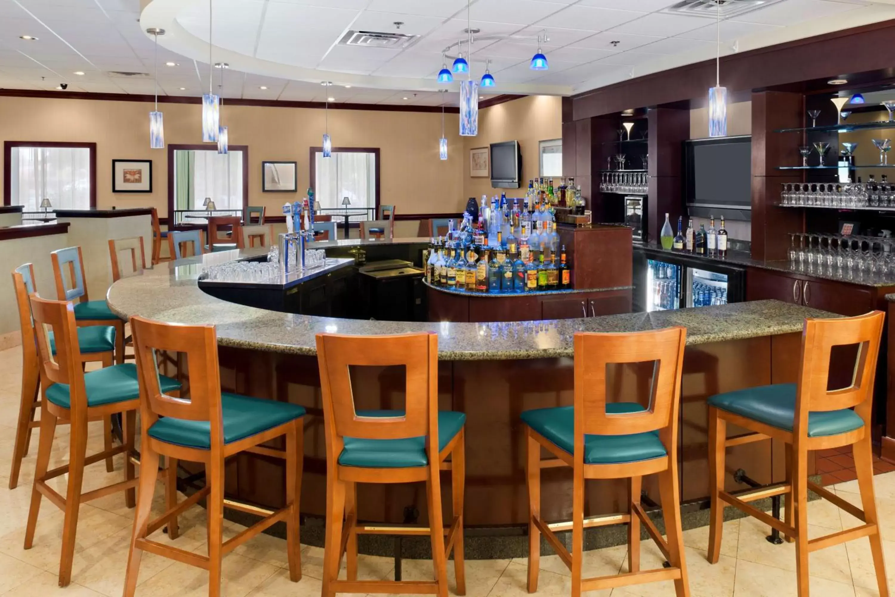 Lounge or bar, Lounge/Bar in DoubleTree by Hilton Augusta