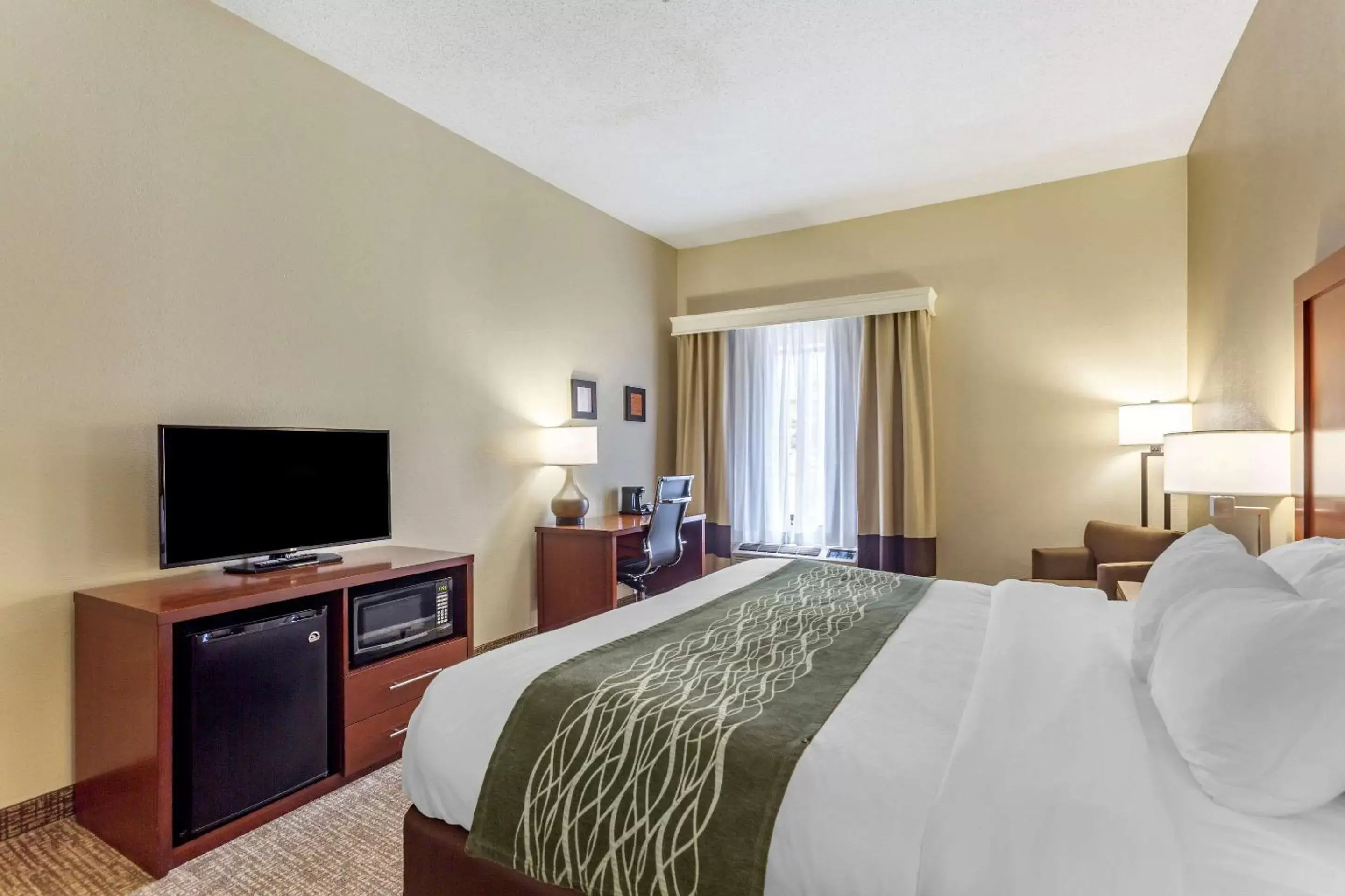 Bedroom, Bed in Comfort Inn & Suites Cave City Bedroom, Bed in Comfort Inn & Suites Cave City