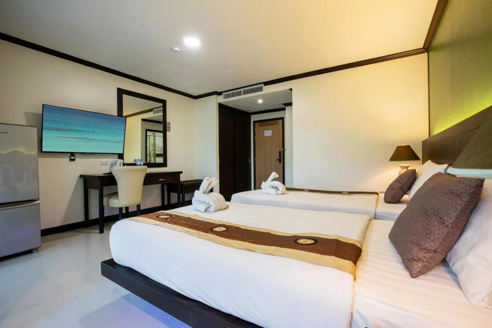 Bed in Orchid Garden Hotel Patong