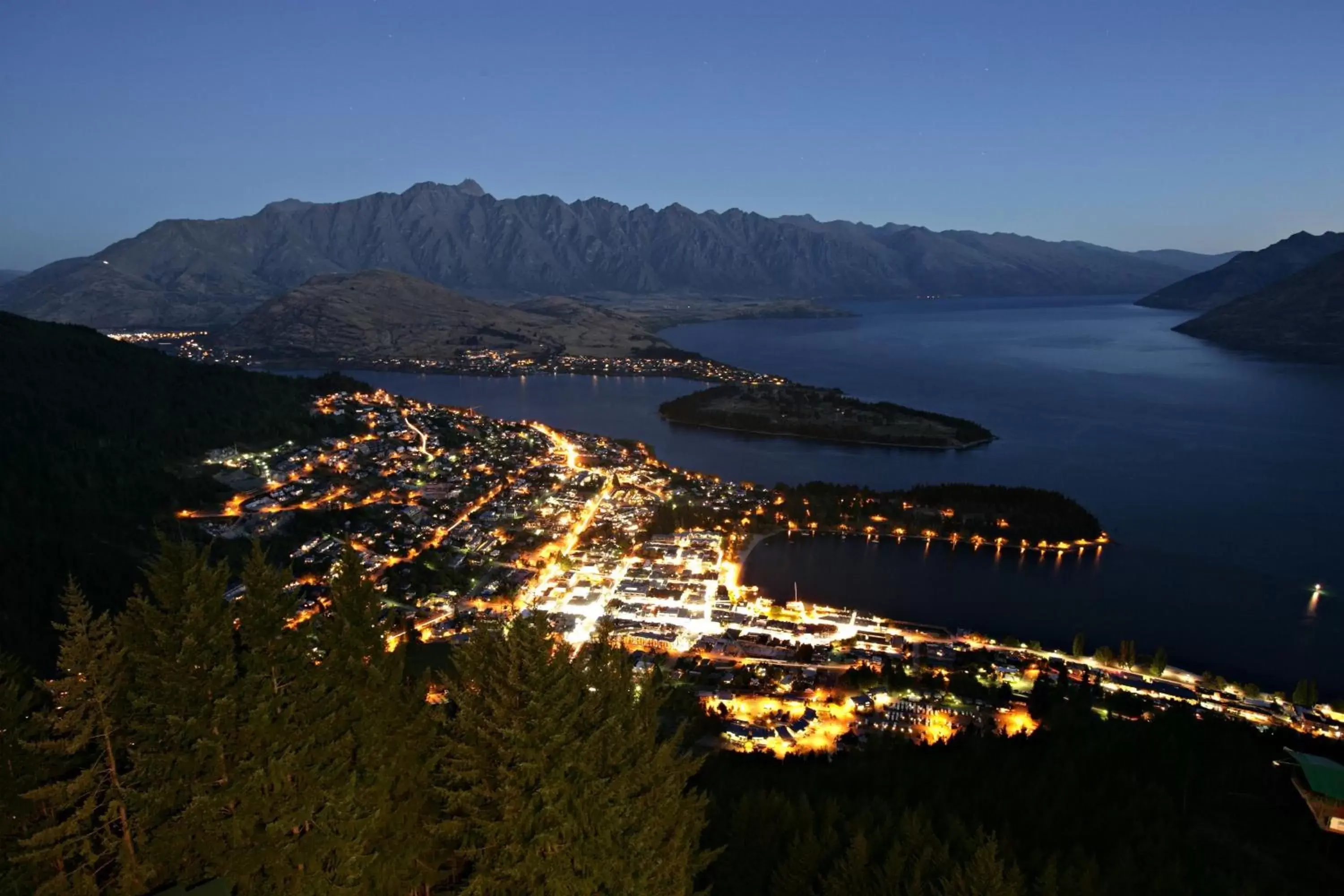 Night, Bird's-eye View in Queenstown Park Boutique Hotel