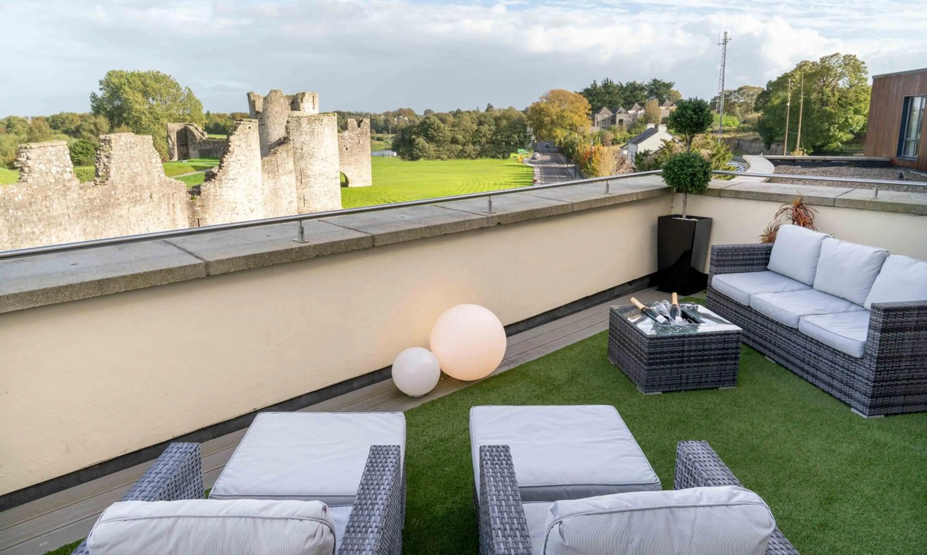 Balcony/Terrace in Trim Castle Hotel