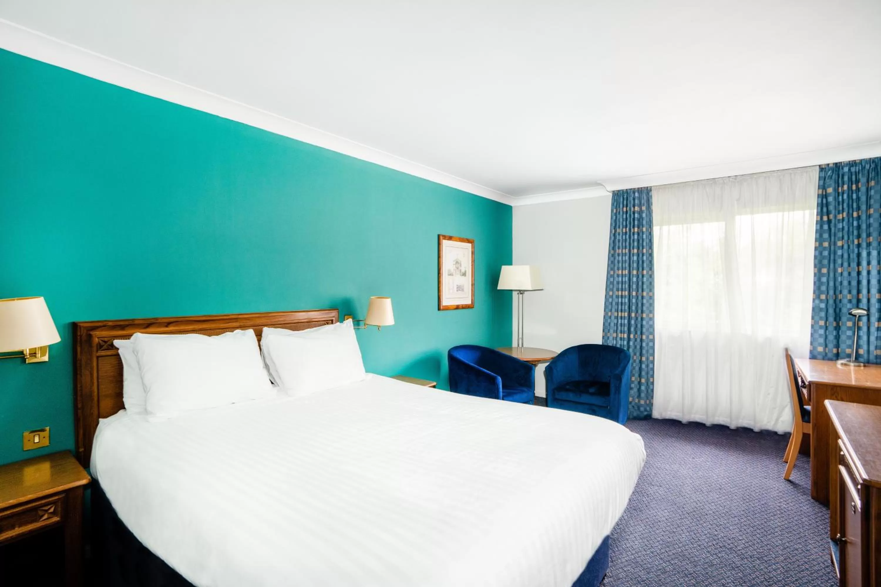 Bed in Holiday Inn Maidstone-Sevenoaks by IHG