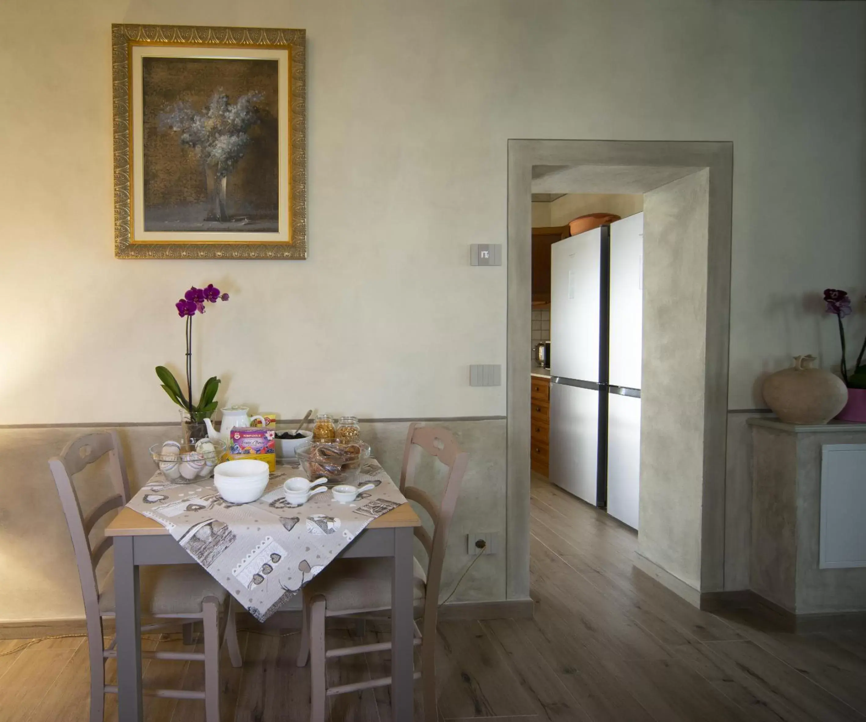 Dining Area in B&B SASSO DI ROCCA