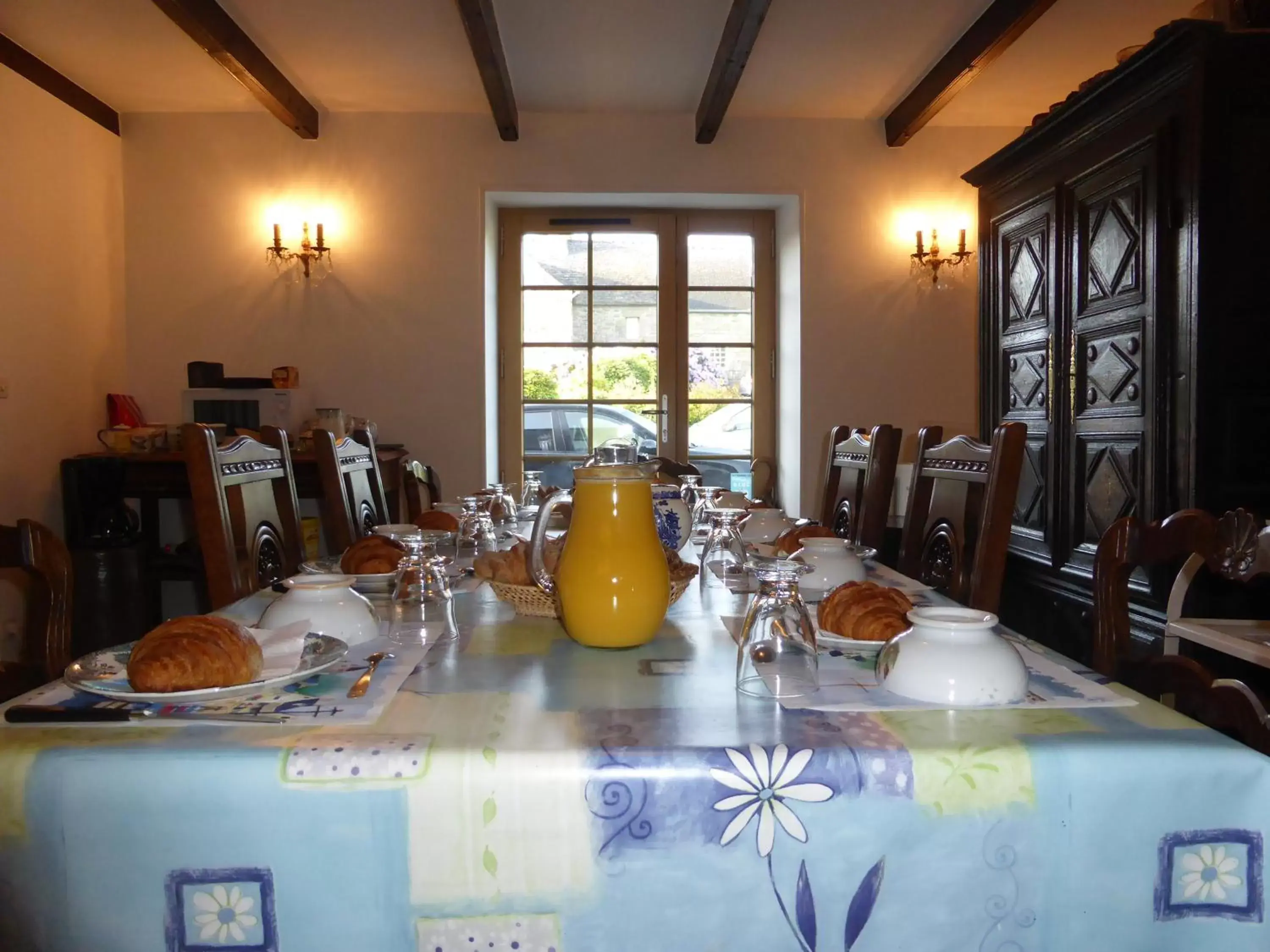 Dining area, Restaurant/Places to Eat in ty dreux entre terre et mer