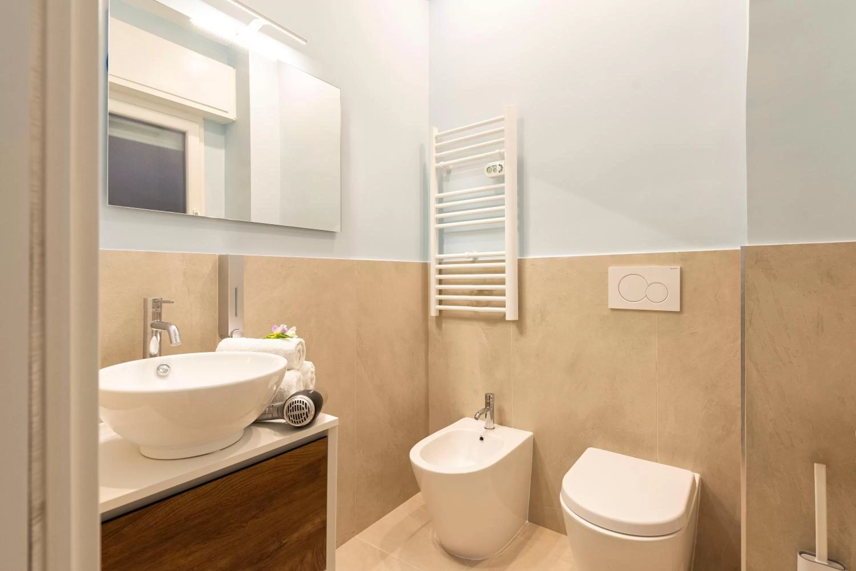 Bathroom in RomeCookSea Guesthouse Affittacamere