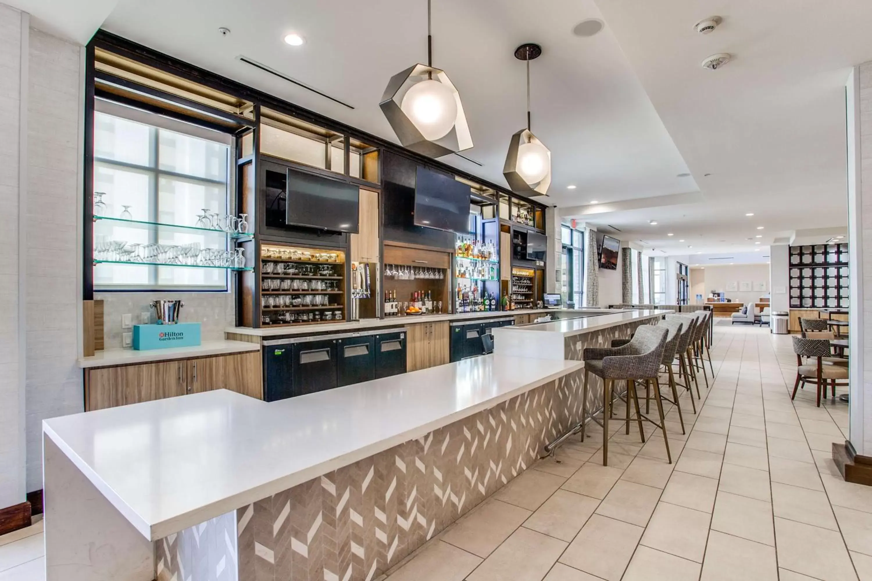 Lounge or bar in Hilton Garden Inn Dallas-Central Expy/North Park Area, Tx Lounge or bar in Hilton Garden Inn Dallas-Central Expy/North Park Area, Tx