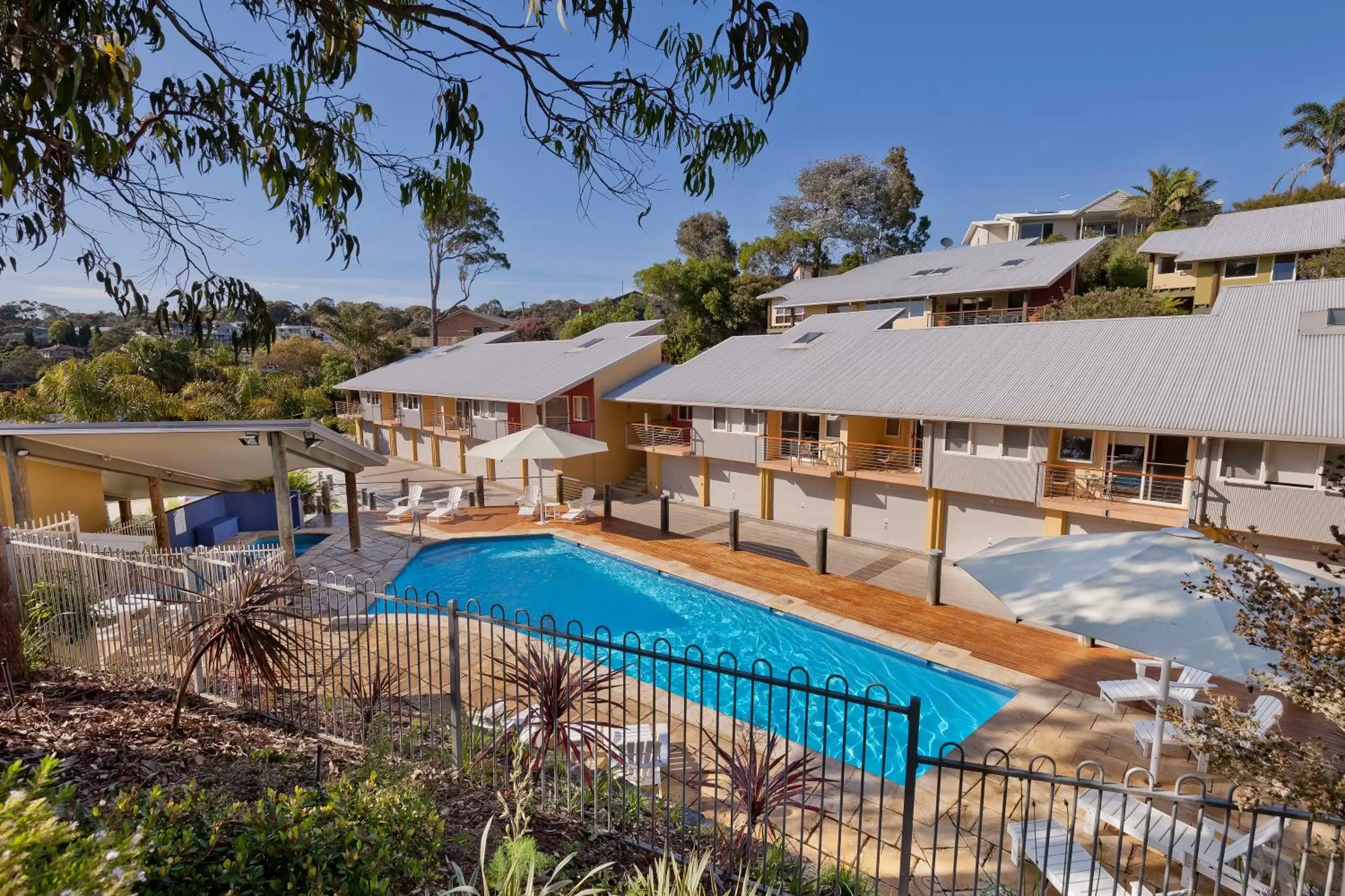 Day, Swimming Pool in Tathra Beach House Holiday Apartments