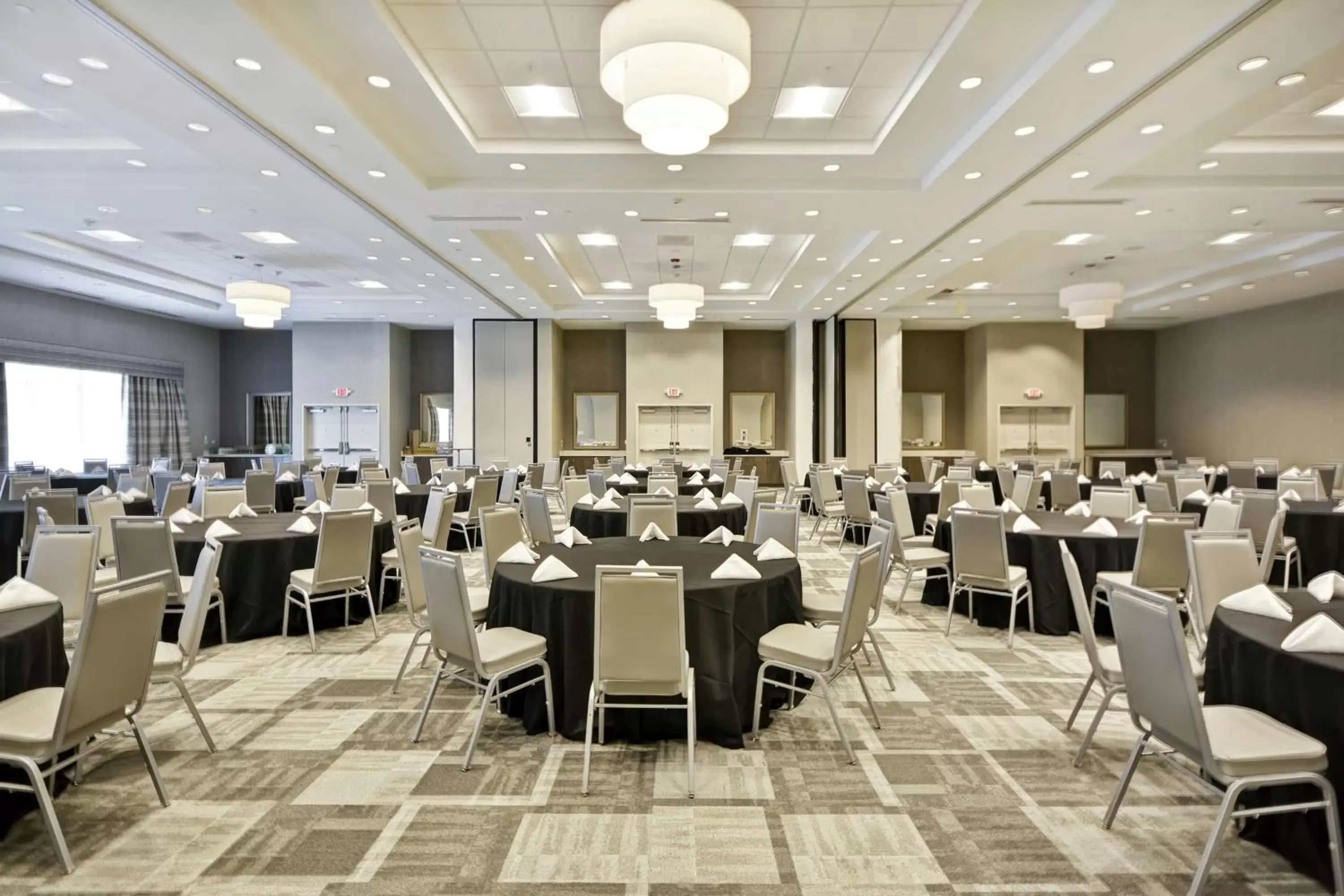 Meeting/conference room, Restaurant/Places to Eat in Hilton Garden Inn Gastonia