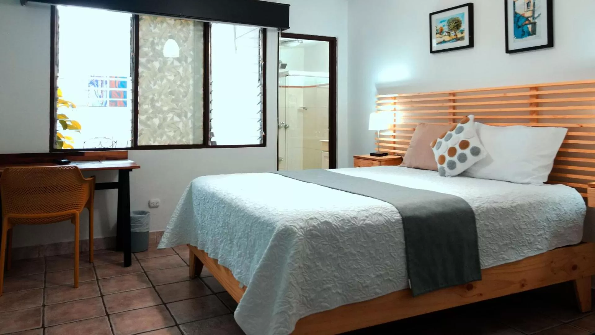 Photo of the whole room, Bed in Trebol Amarillo Bed & Breakfast